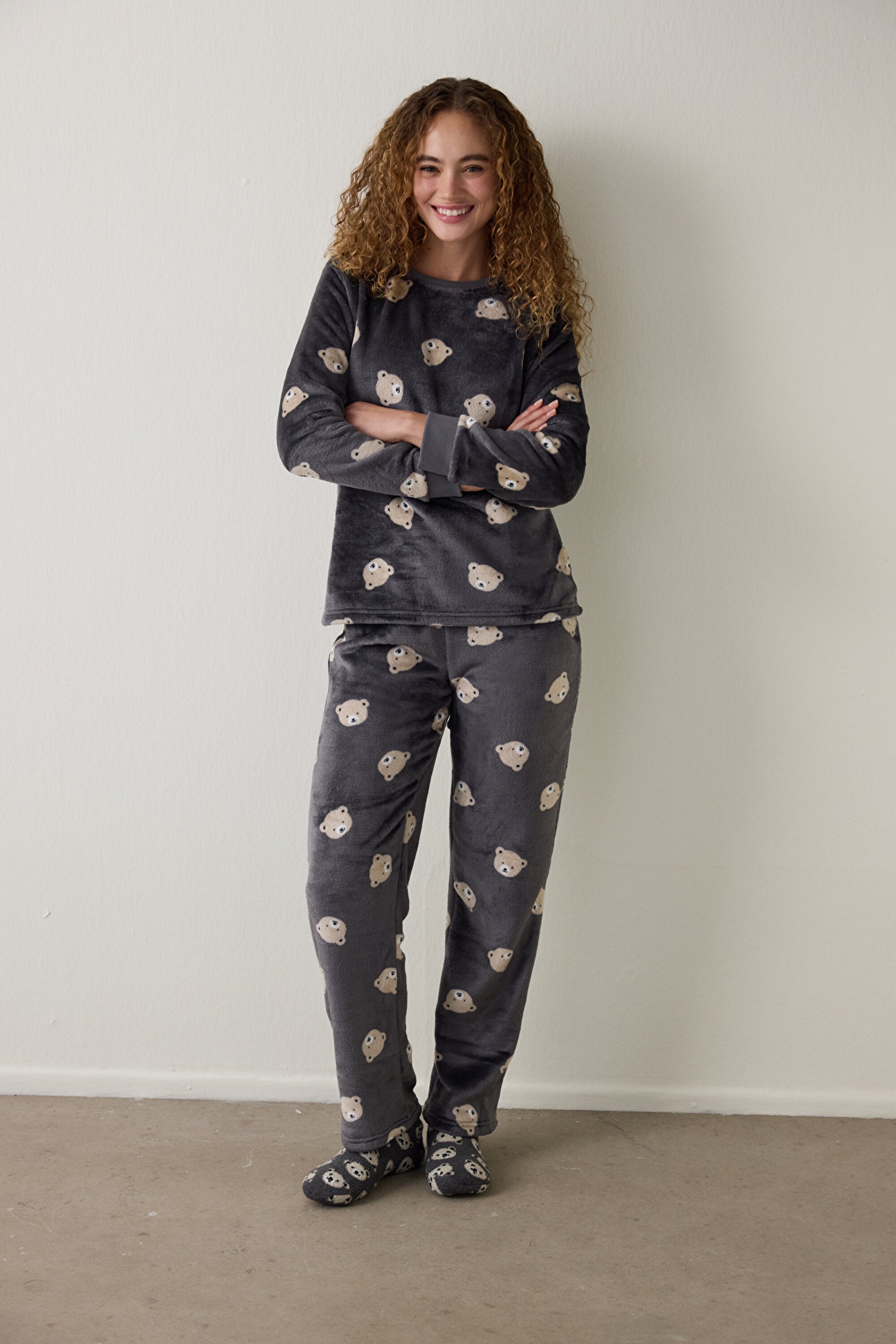 Dark Gray Bear Pattern Long-Sleeved Pajama Set