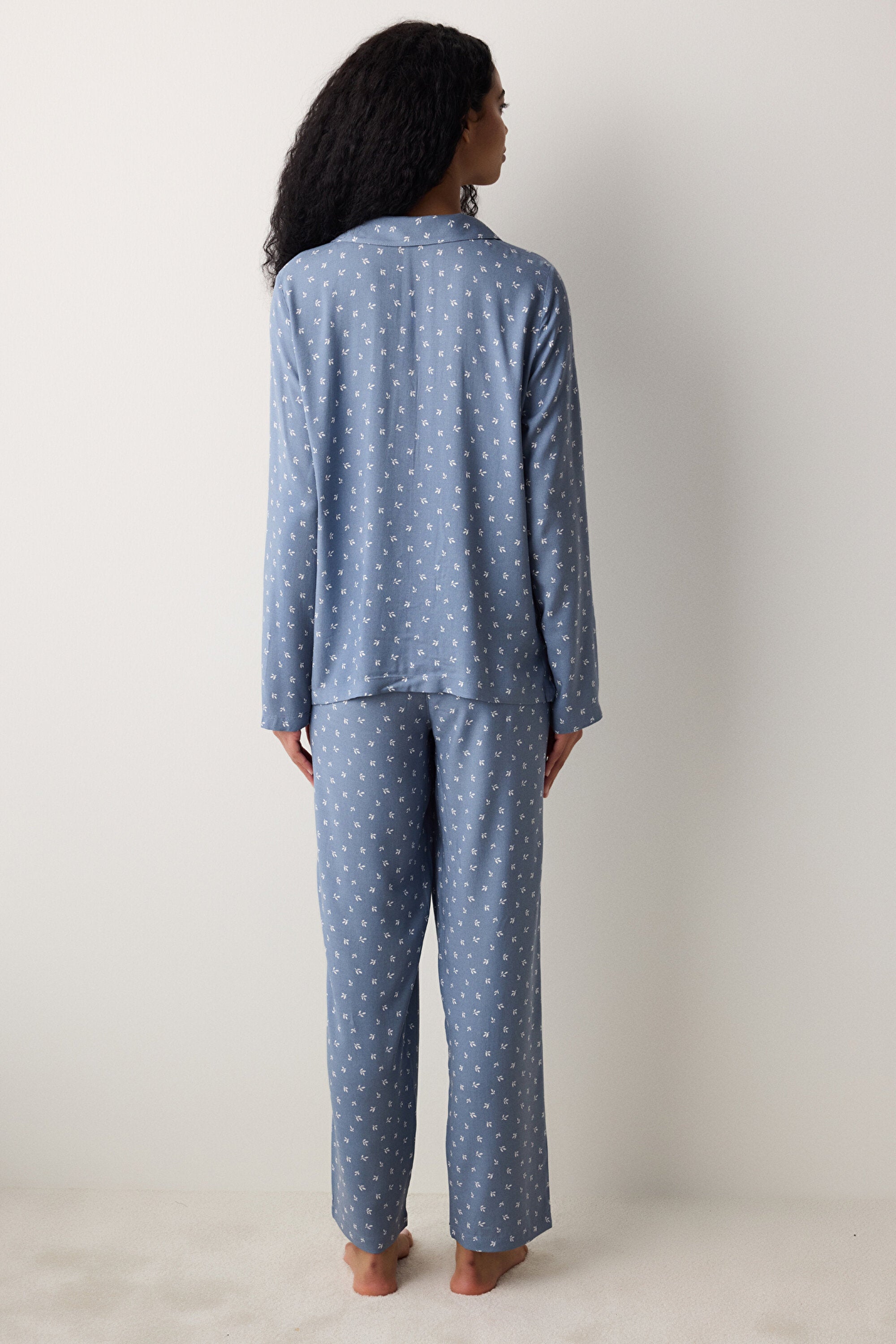 Chloe Shirt Pants Gray Pajama Set