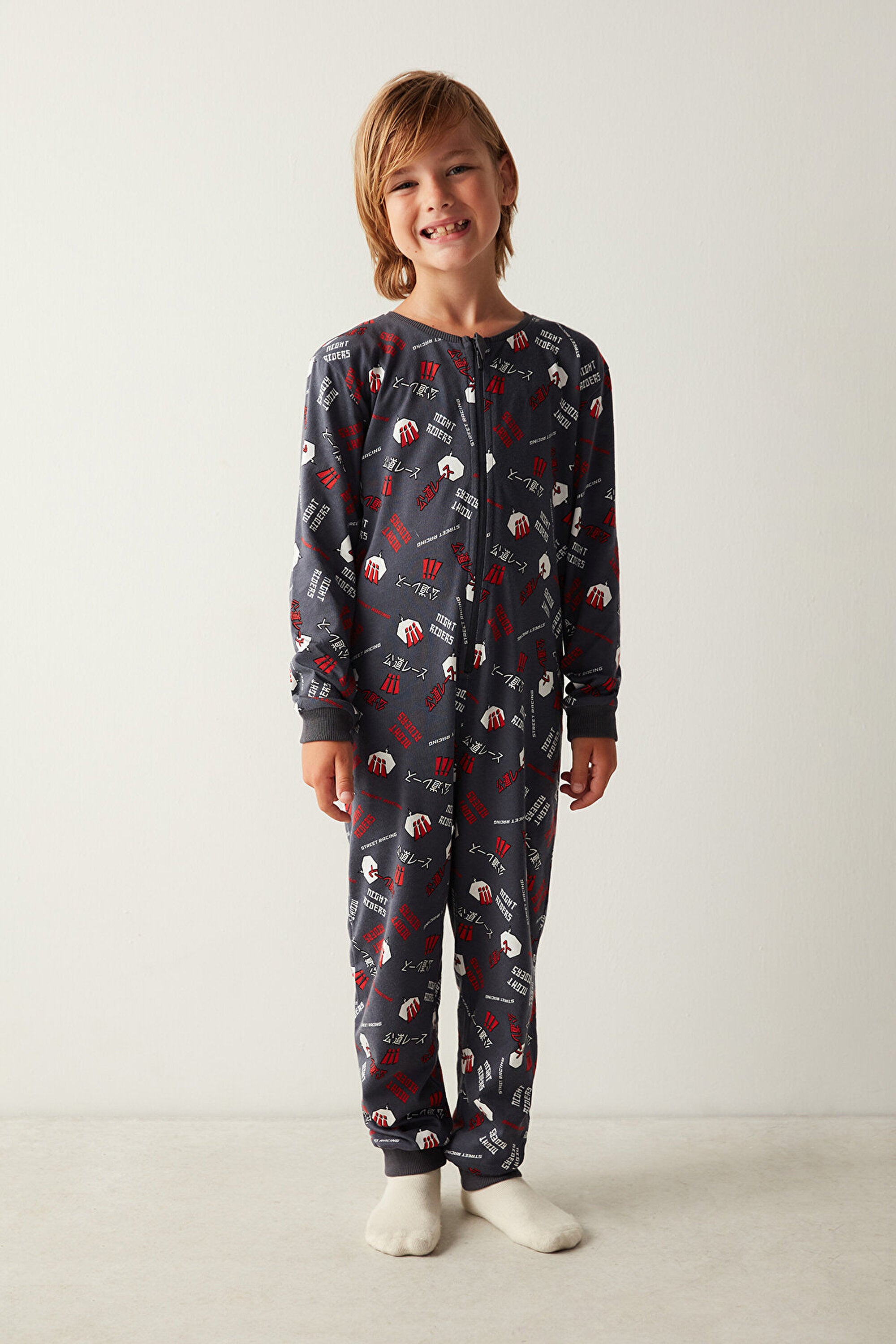 اوفراول ولادي بنقشة انمي