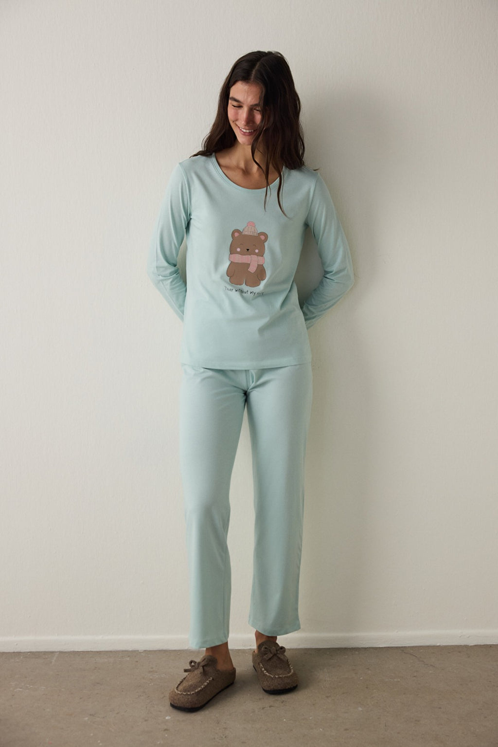 Mint Ent Scarf Crew Neck Long Sleeve Slogan Printed Pajama Set