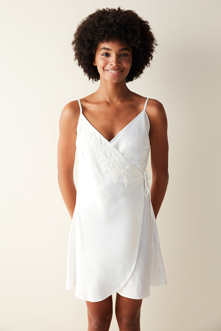 Bridal Satin Lace Detailed White Night Dress