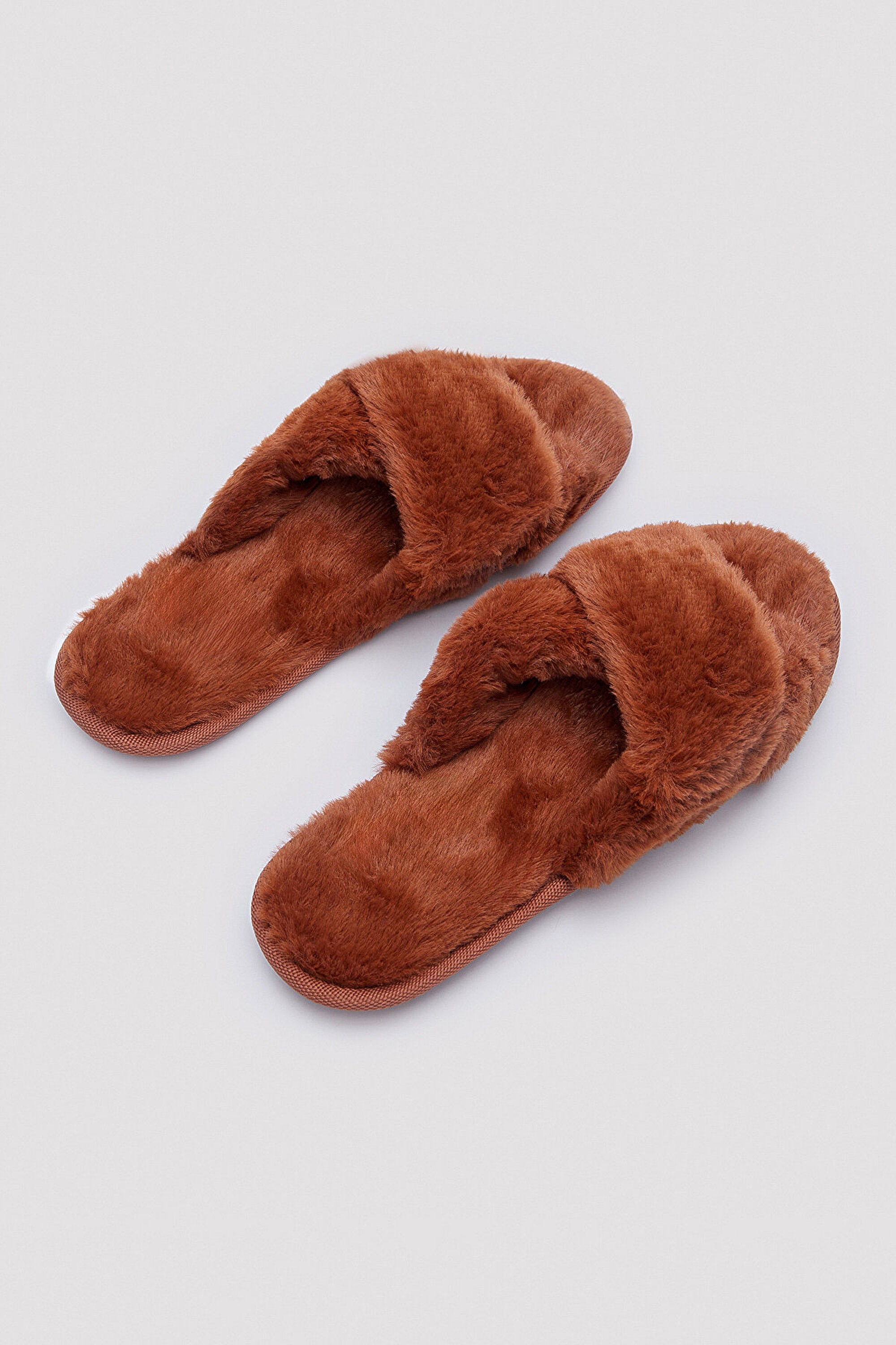Nina Slipper