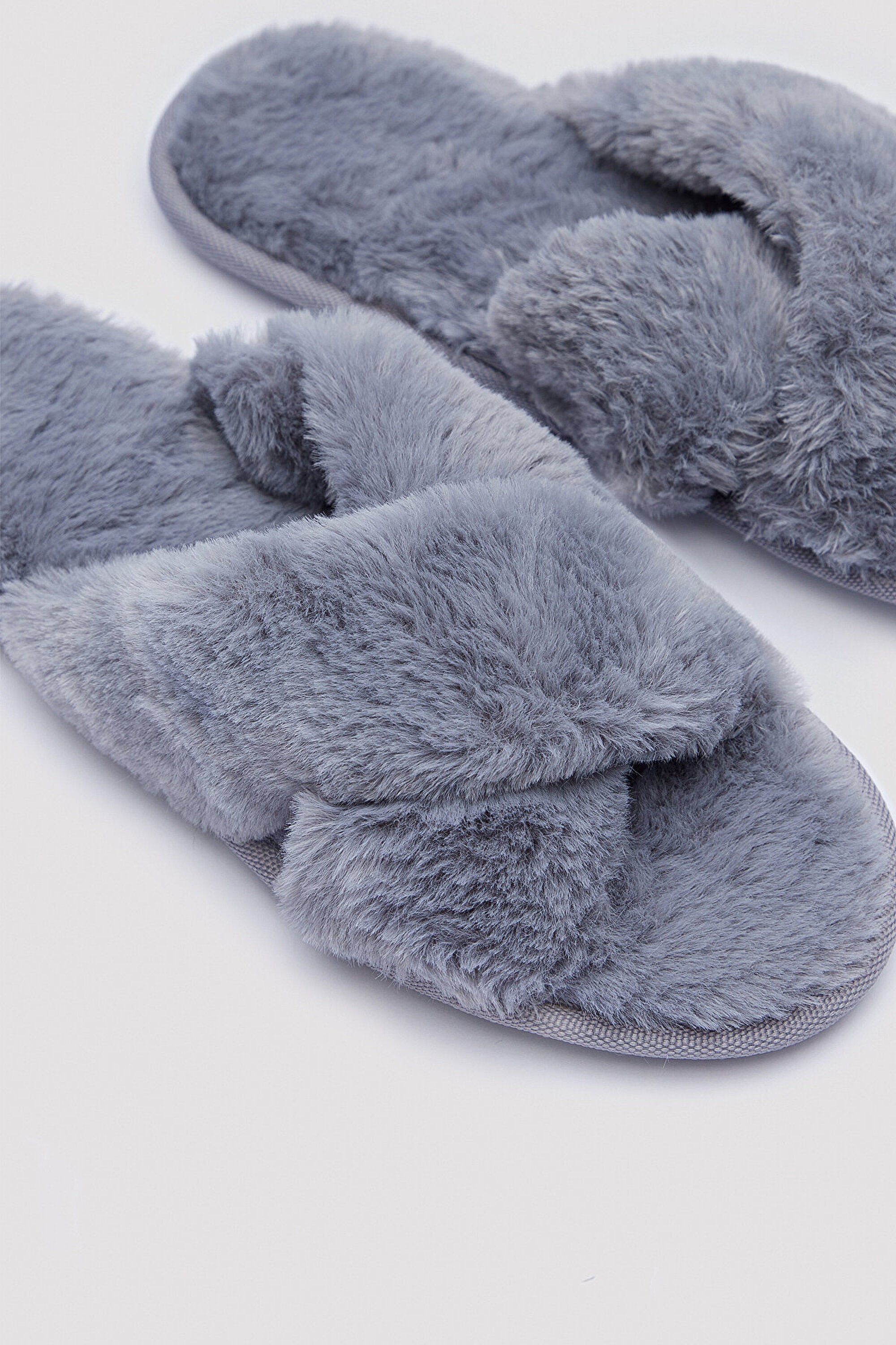 Nina Slipper