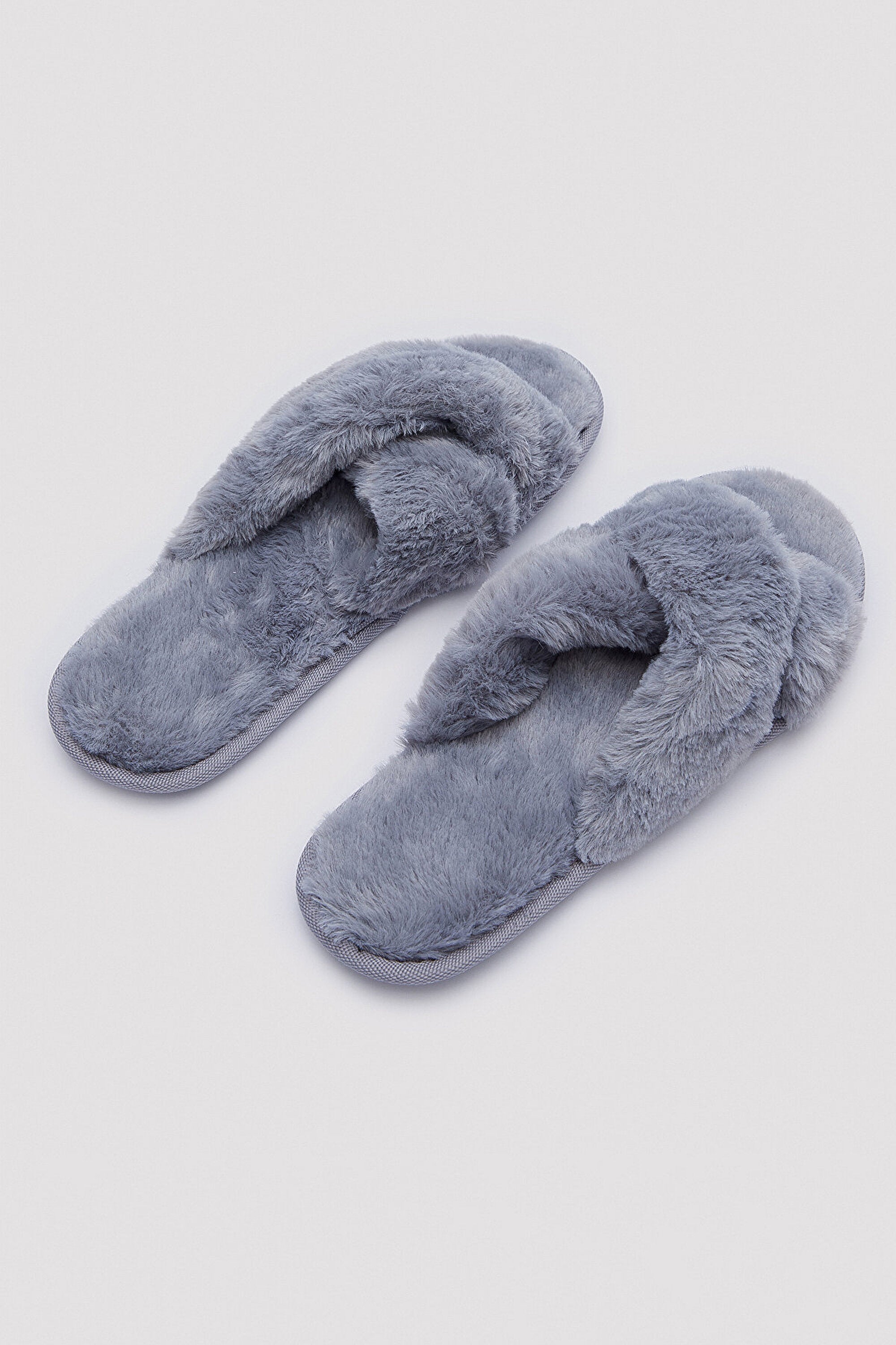 Nina Slipper