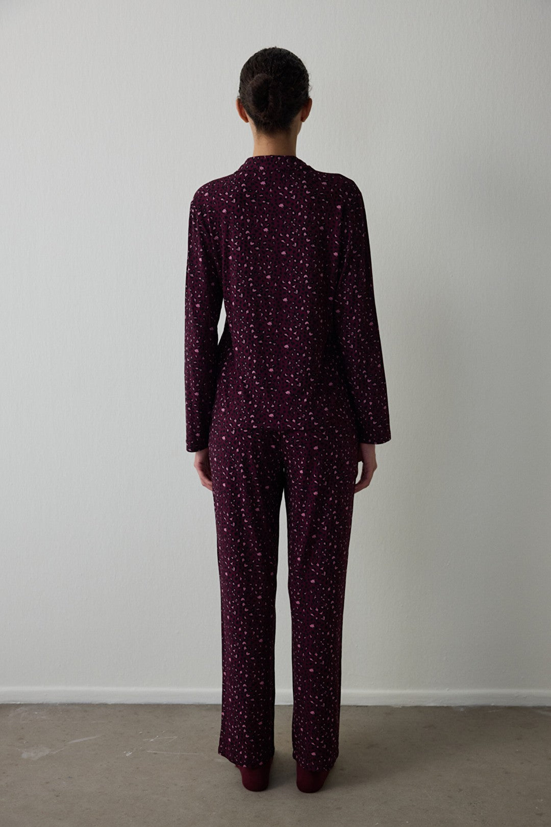 Burgundy Leopard Print Ribbed Shirt Collar Long-Sleeved Pajama Set