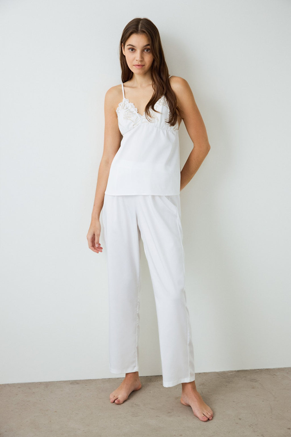 Off White Bridal Charming V-Neck Lace Satin Dowry Pajama Set