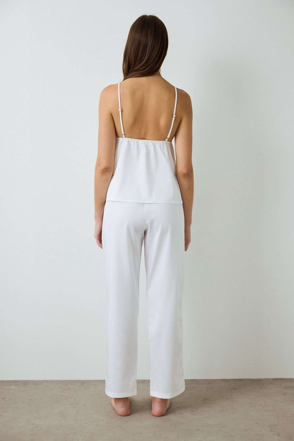 Off White Bridal Charming V-Neck Lace Satin Dowry Pajama Set