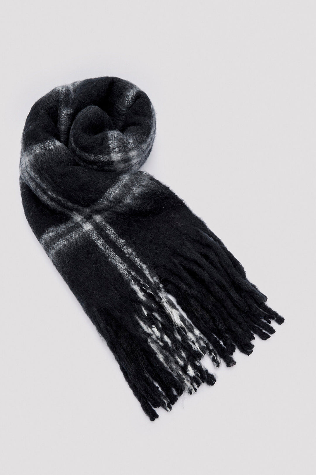 Pena Black Scarf