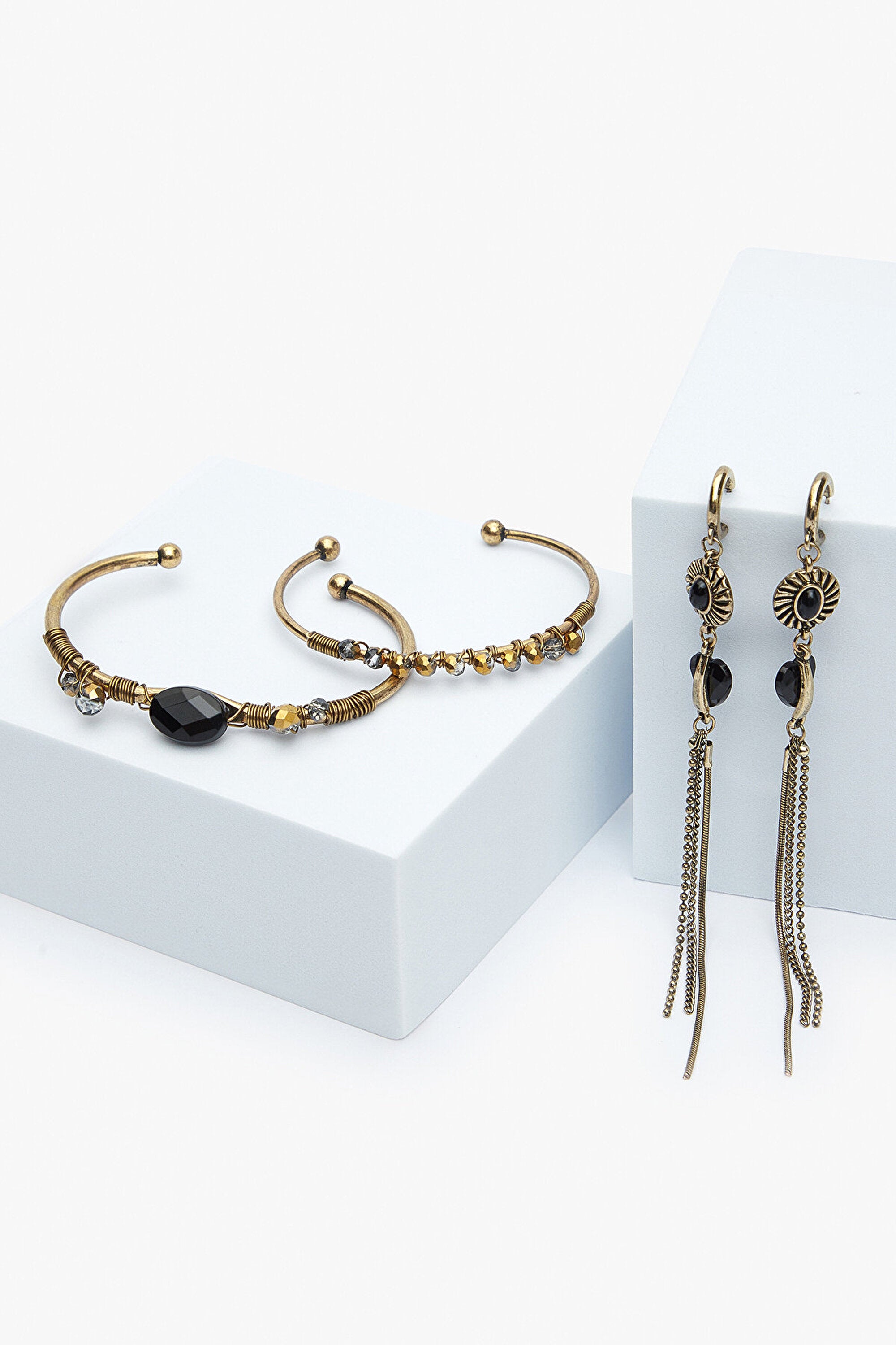 مجموعة مجوهرات سيلانا