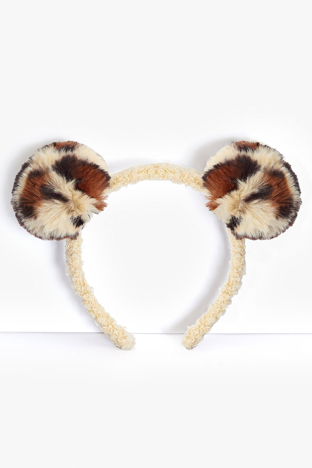 تاج إكرو ليوبارد بناتي