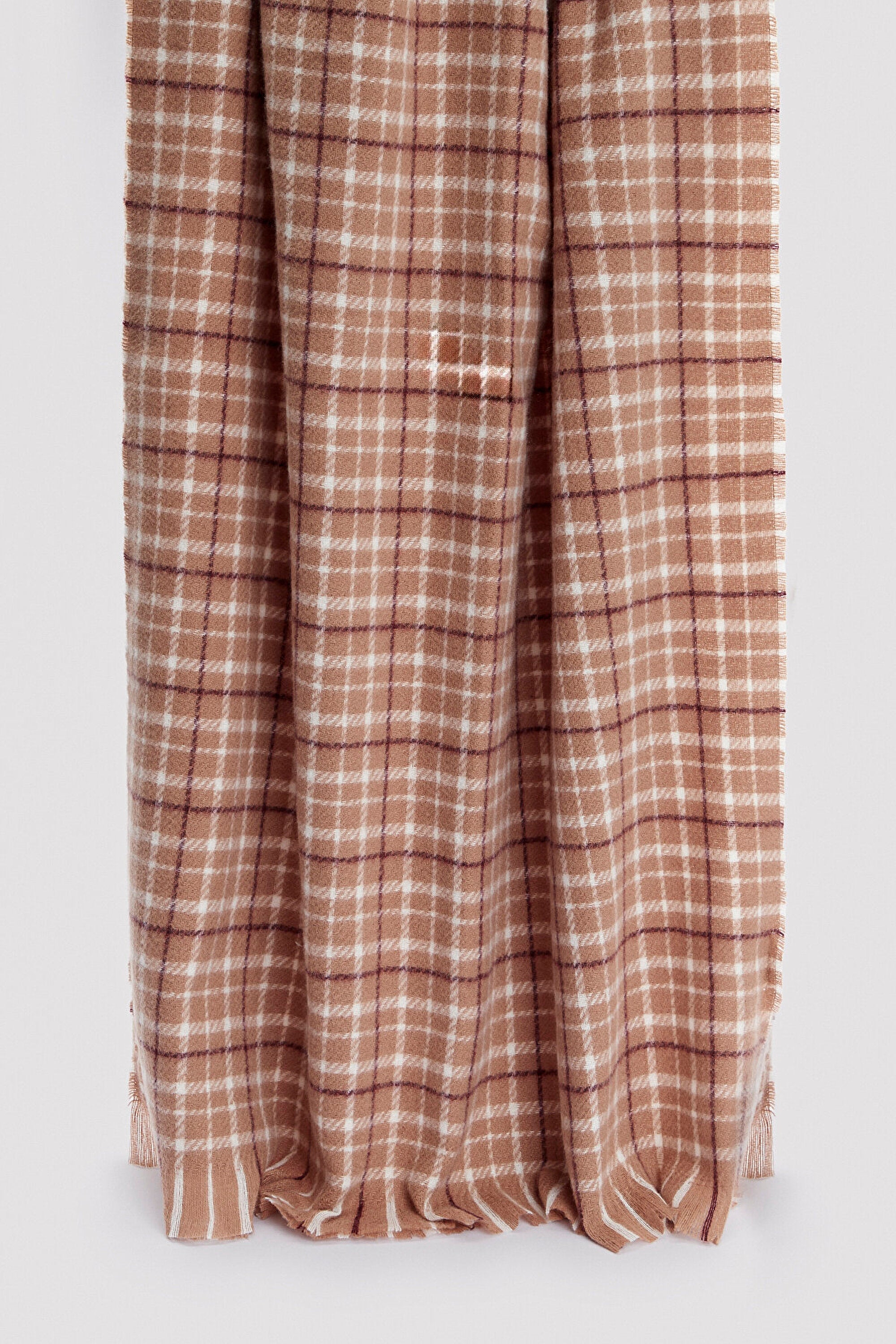 Aren Checkered Scarf