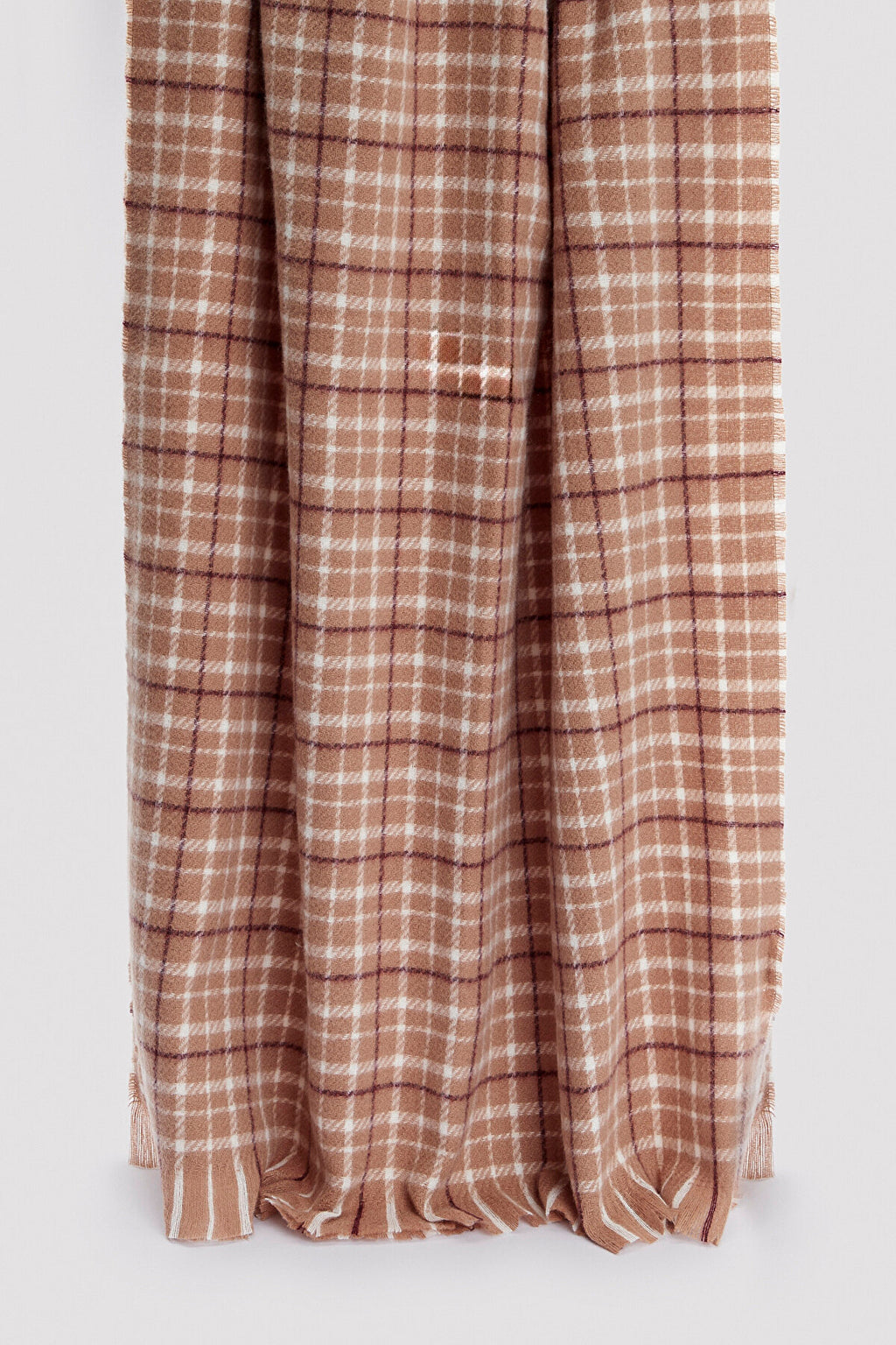 وشاح كاروهات من آرين