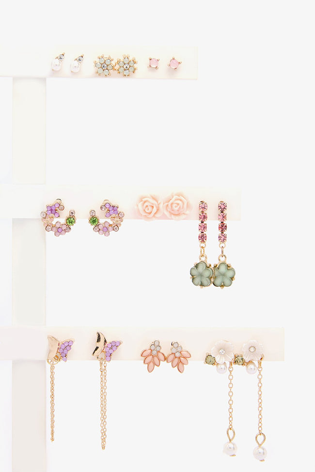 Flower Gold Color Earring Set Hover Image