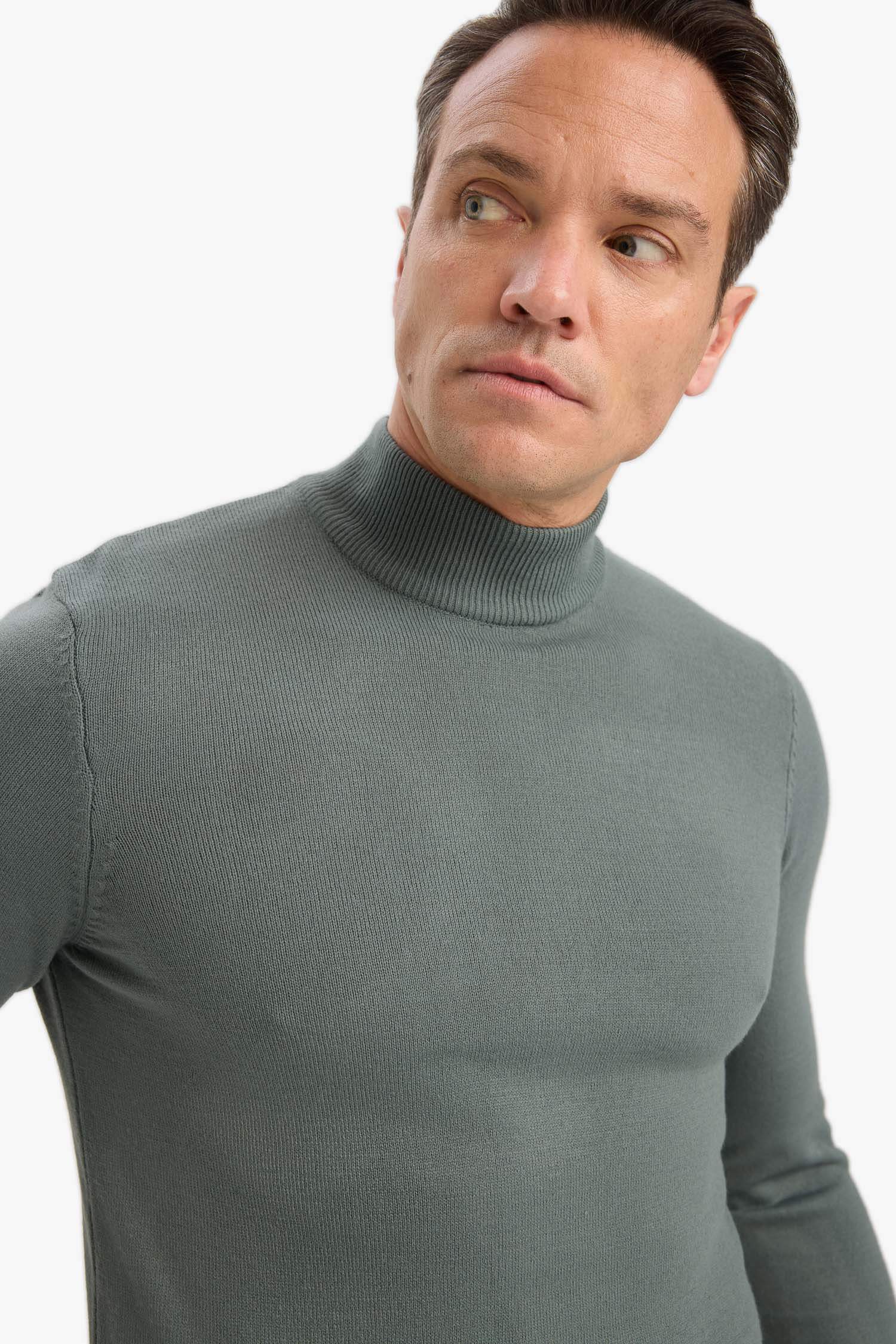 Slim Fit Slim Cut Turtleneck Basic Plain Knitwear Sweater