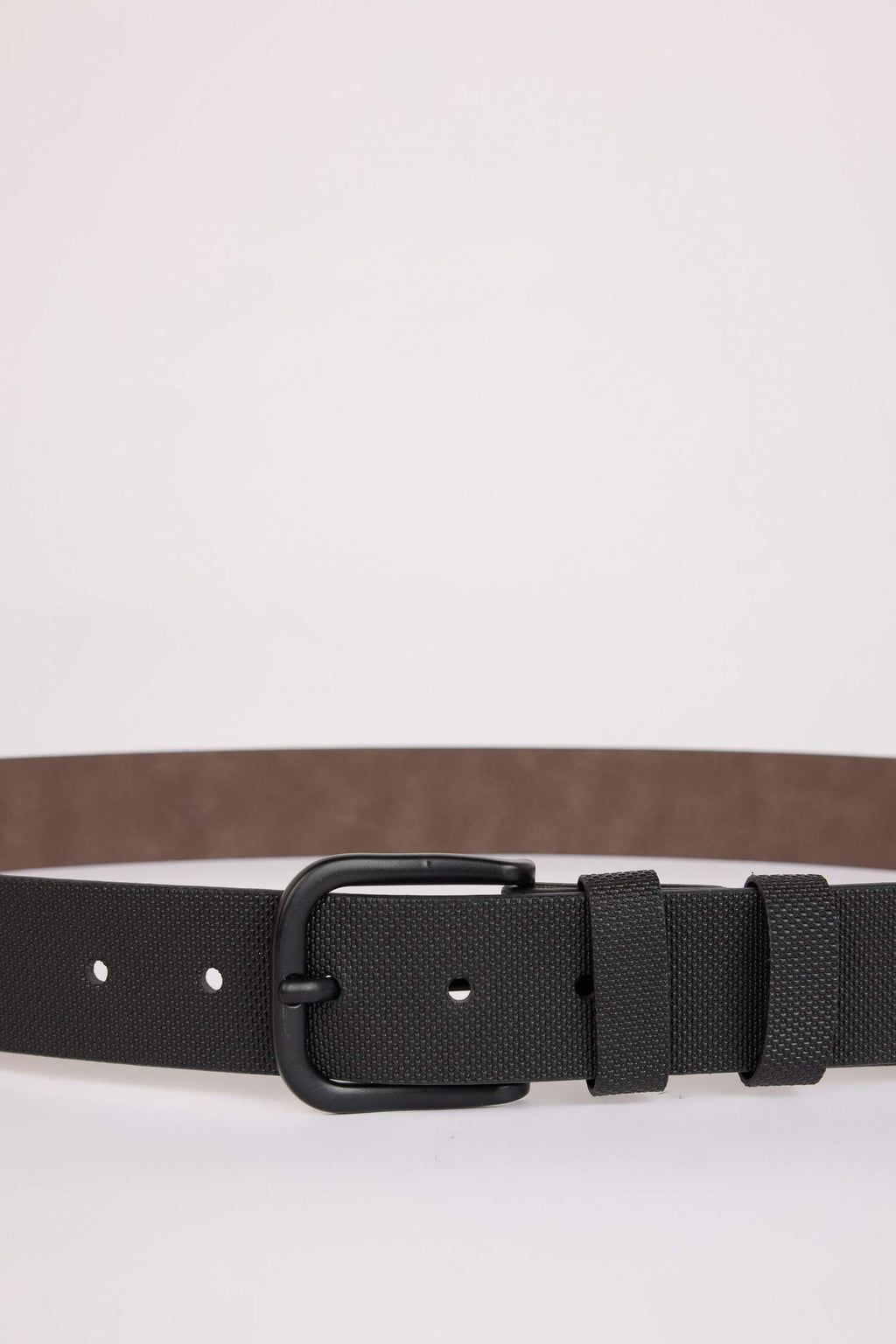 Men's Oval Buckle Faux Leather Jean Belt