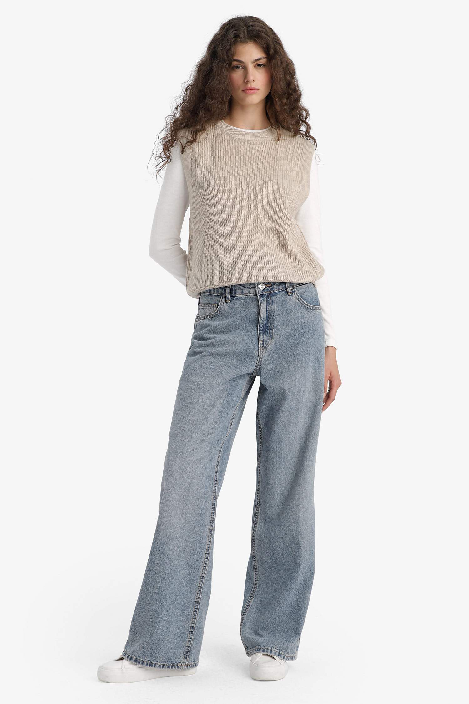 Oversize Wide Fit Crew Neck Knit Sweater