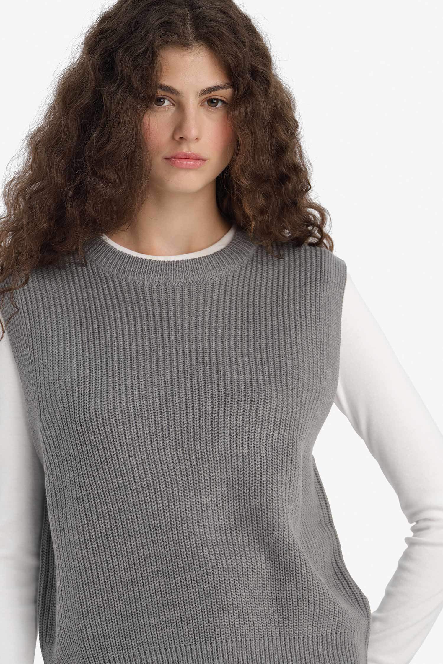 Oversize Wide Fit Crew Neck Knit Sweater