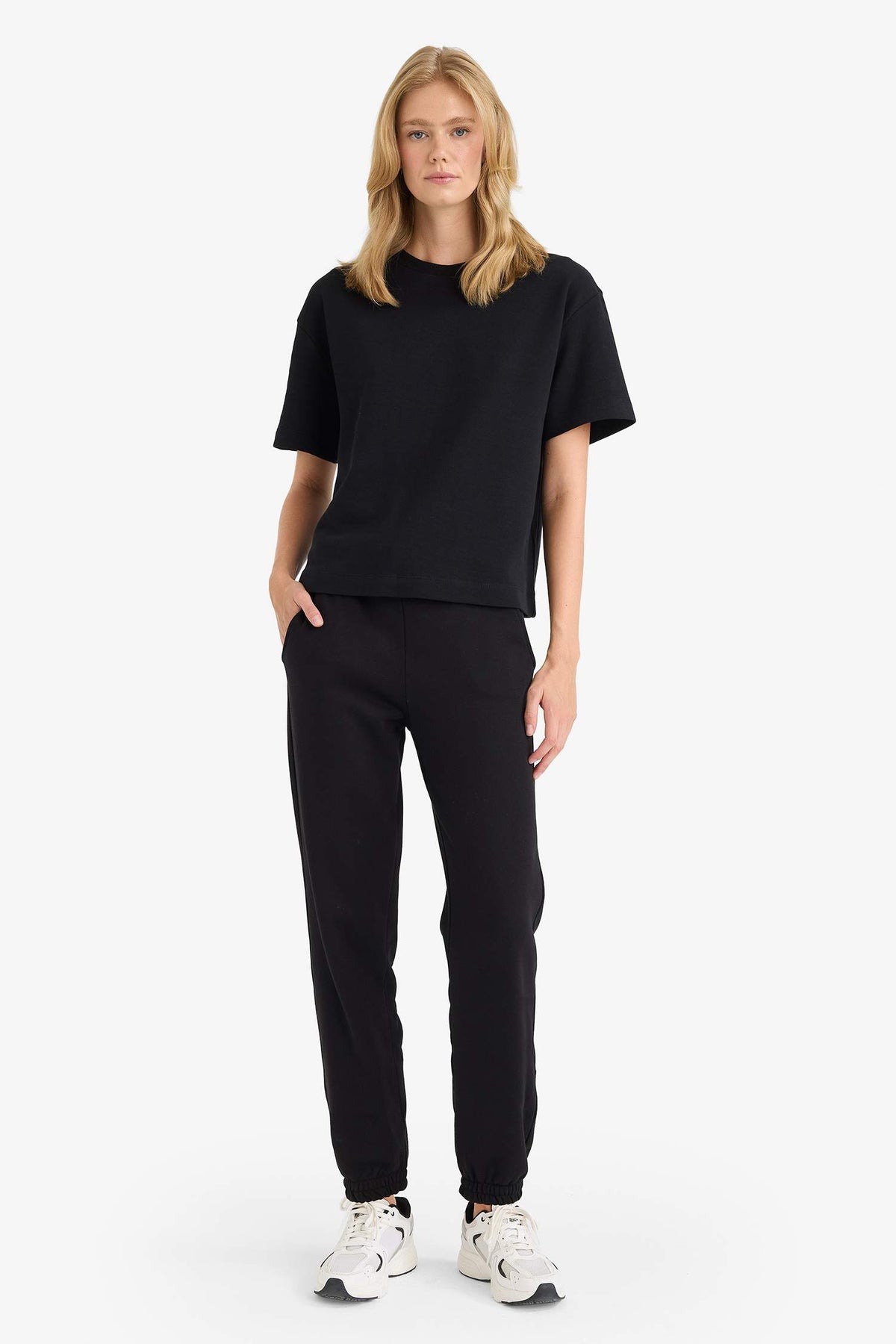 Basic Plain Pocketed Normal Waist Thick Jogger Sweatpants