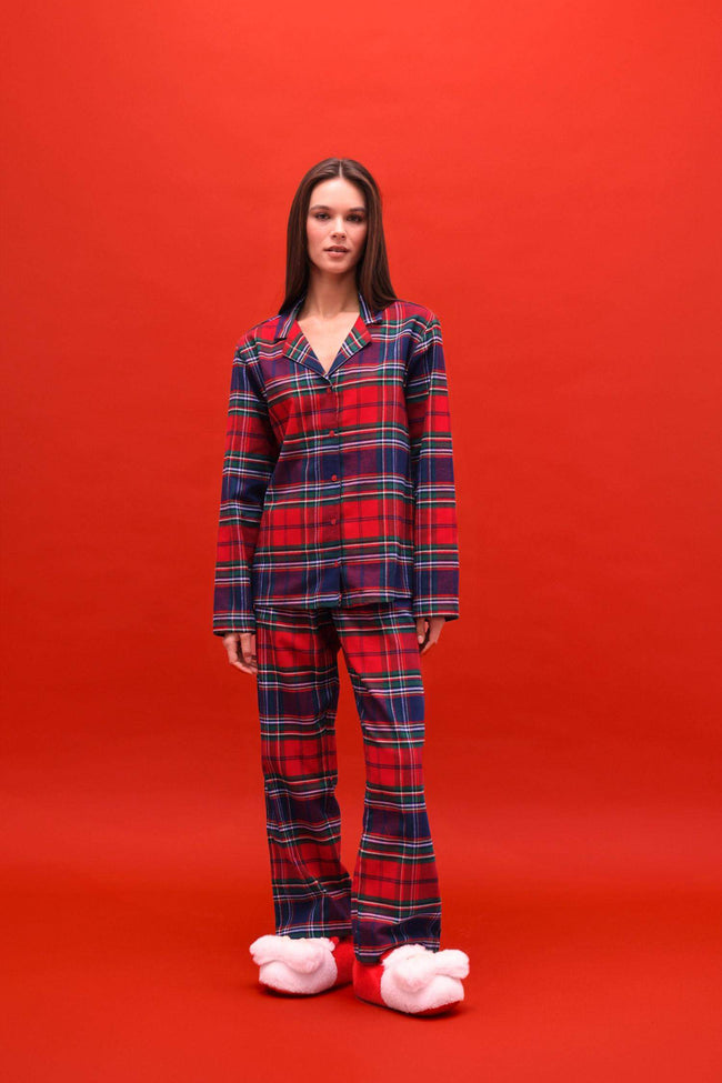 Pajama Set Regular Fit Flannel Plaid Long-Sleeved Top and Long Bottoms Hover Image
