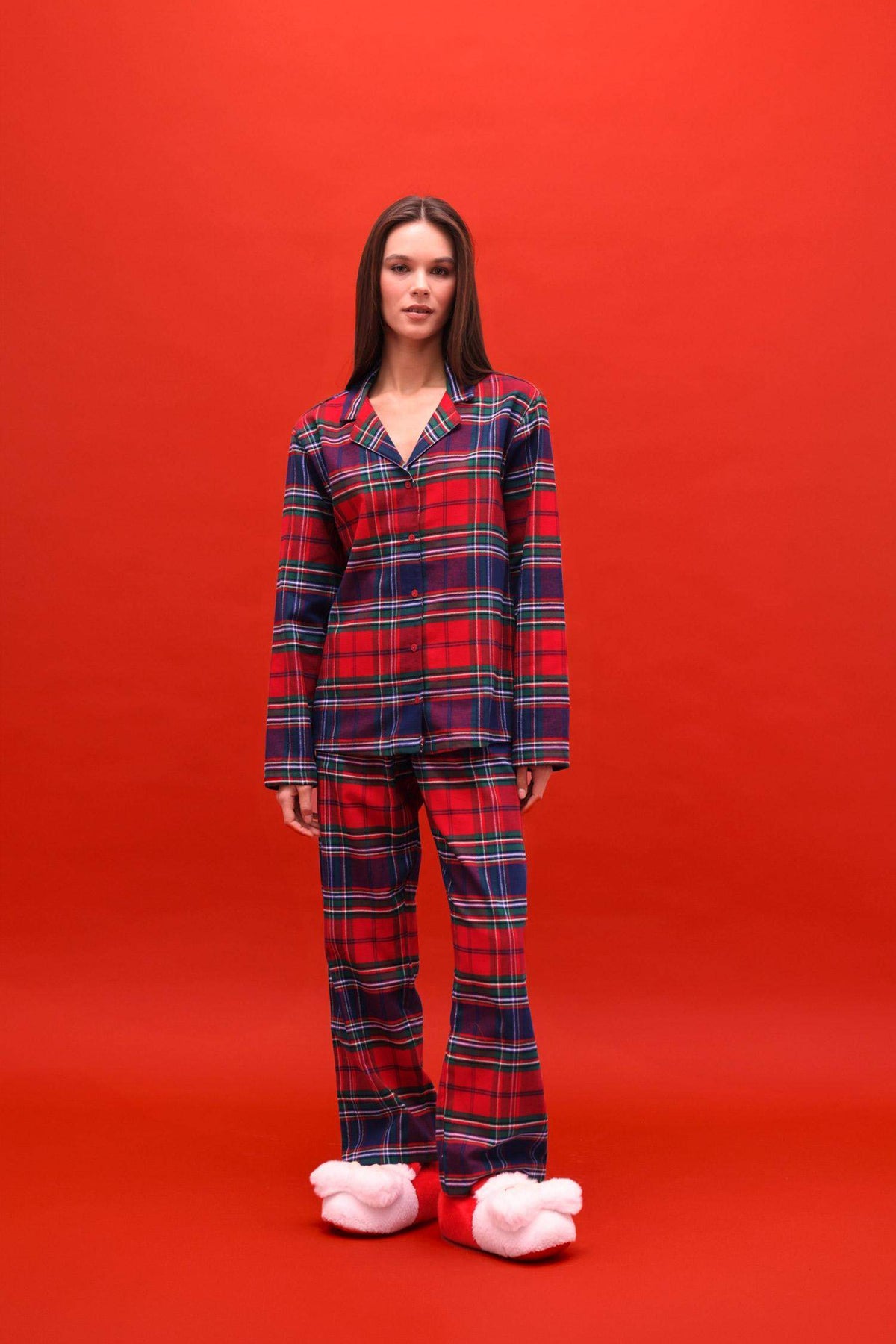 Pajama Set Regular Fit Flannel Plaid Long-Sleeved Top and Long Bottoms