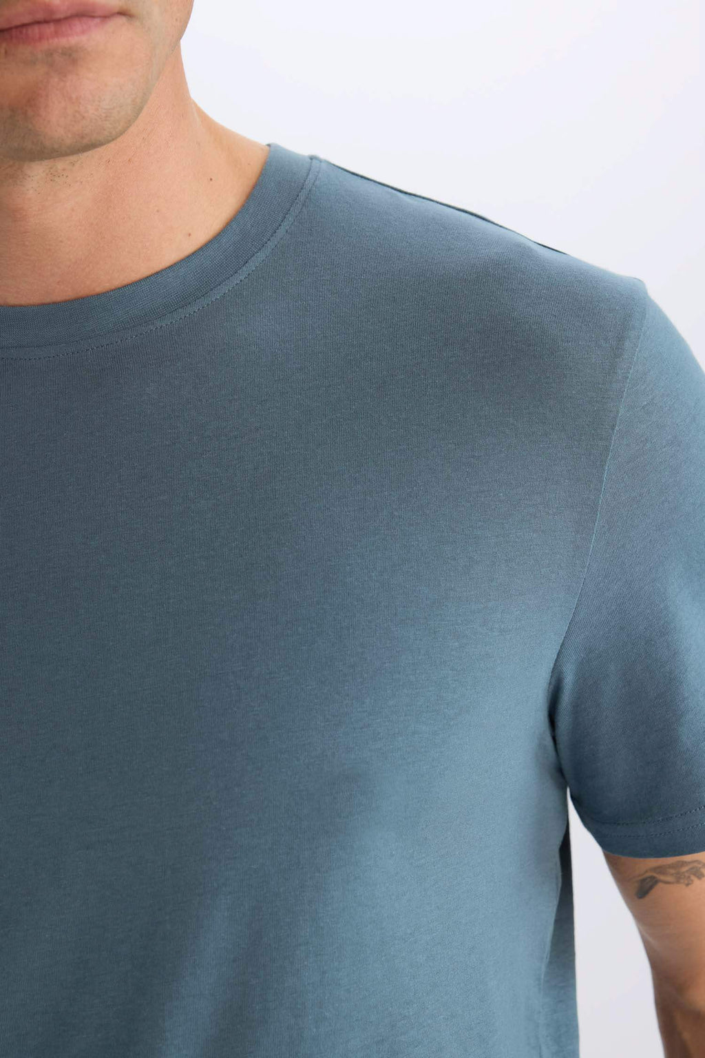 100% Cotton New Regular Fit Cycling Collar Basic Flat Short Sleeve T-Shirt