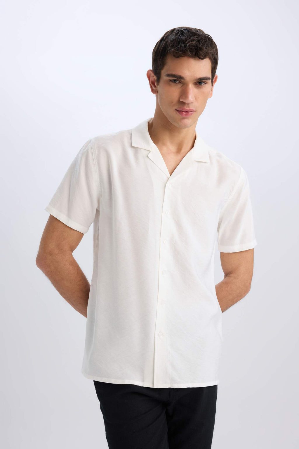 Modern Fit Summer Polo Collar Basic Plain Short Sleeve Shirt