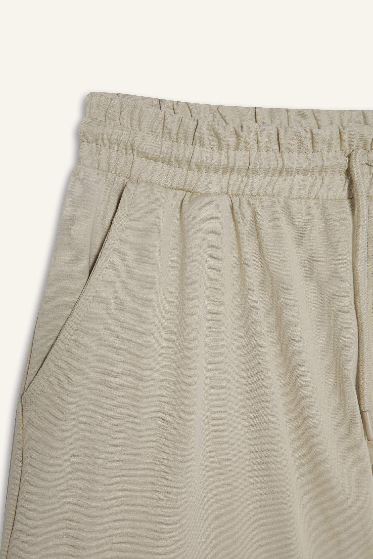 Slim Fit Slim Cut Pocketed Cotton Basic Plain Bermuda Shorts