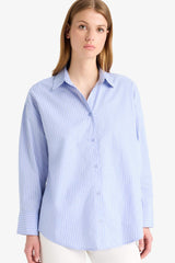 Oversized long-sleeved shirt