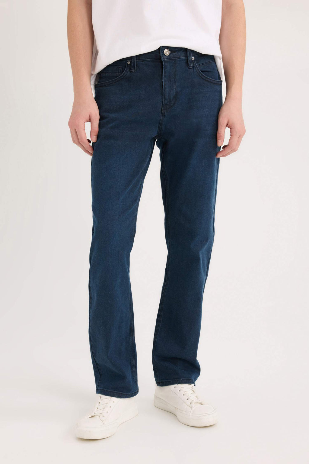 Sergio Regular Fit Normal Mold Normal Waist Pipe Leg Jean Pants