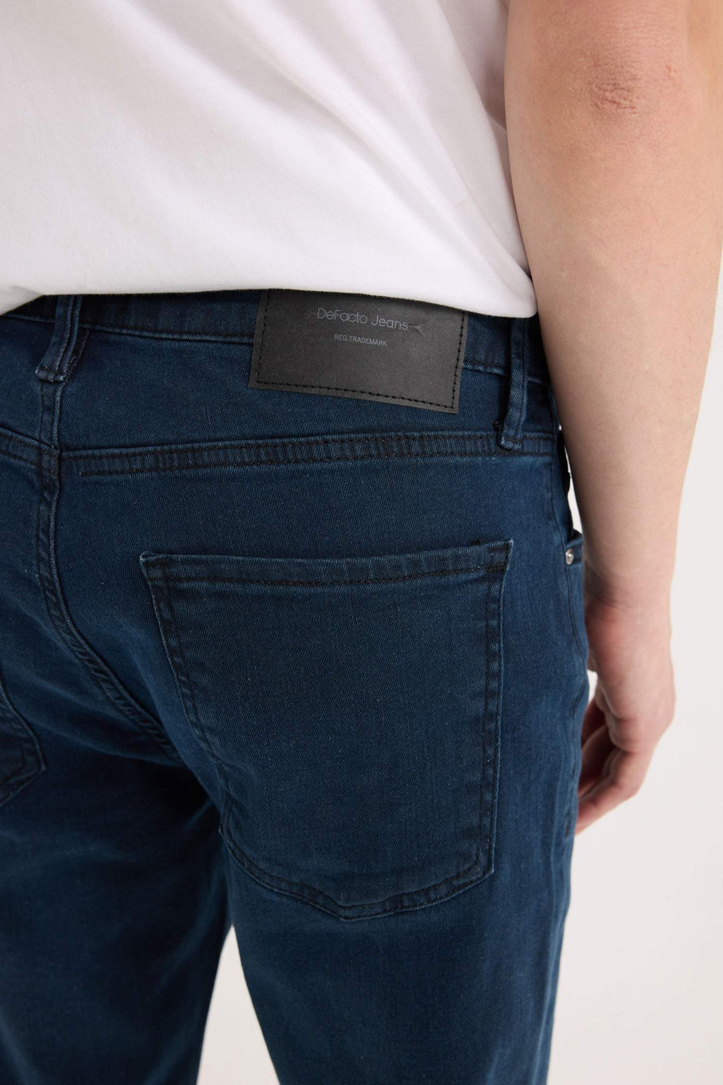 Sergio Regular Fit Normal Mold Normal Waist Pipe Leg Jean Pants