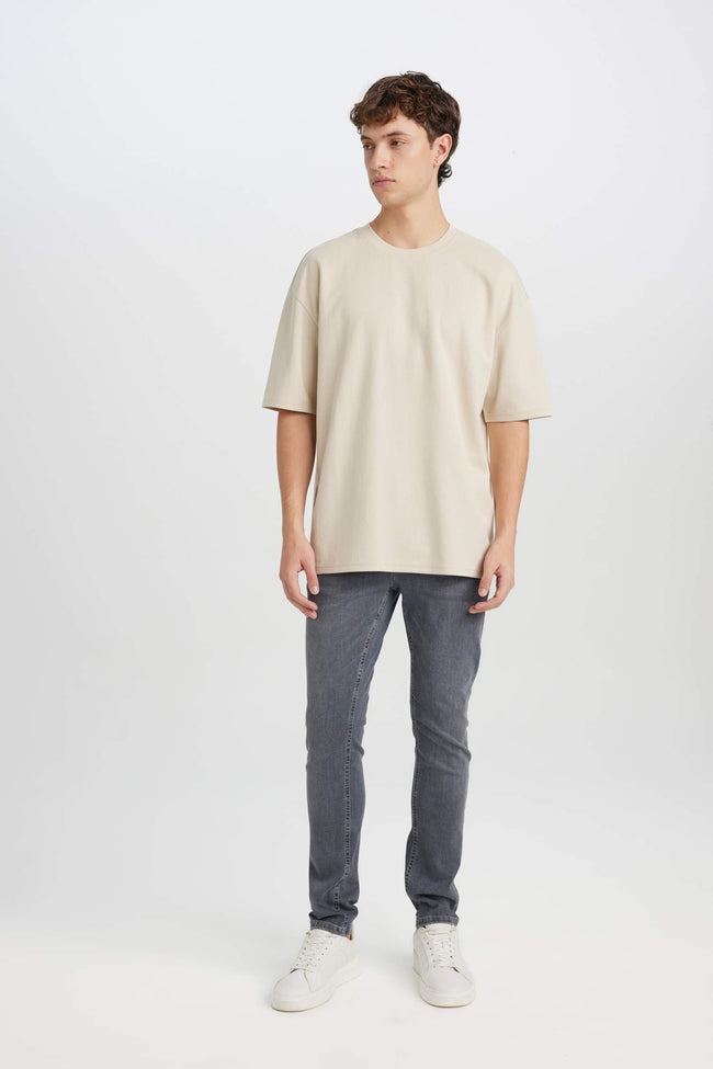 Oversize Fit Crew Neck Basic Heavy Fabric T-Shirt Main Image