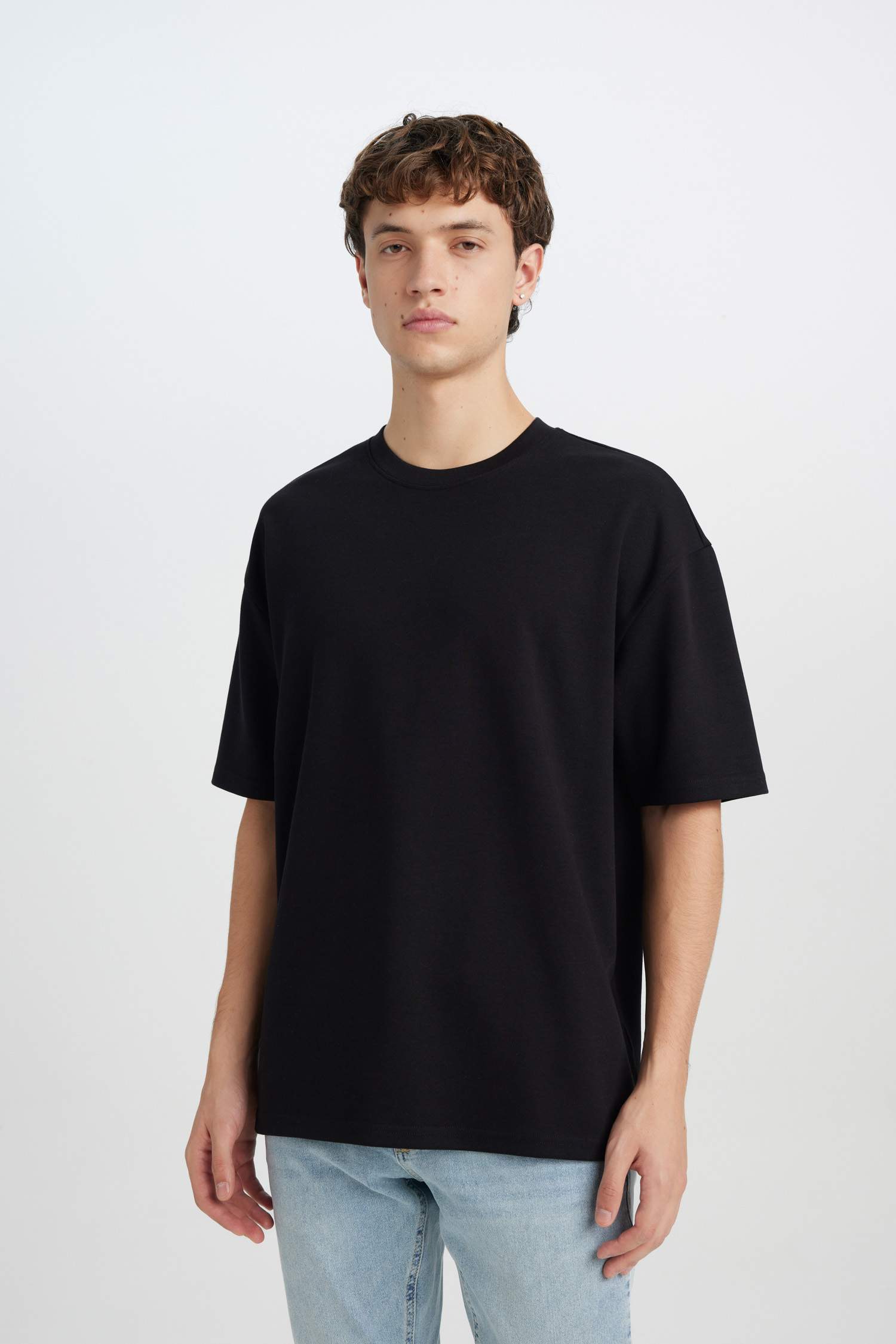 Oversize Fit Crew Neck Basic Heavy Fabric T-Shirt