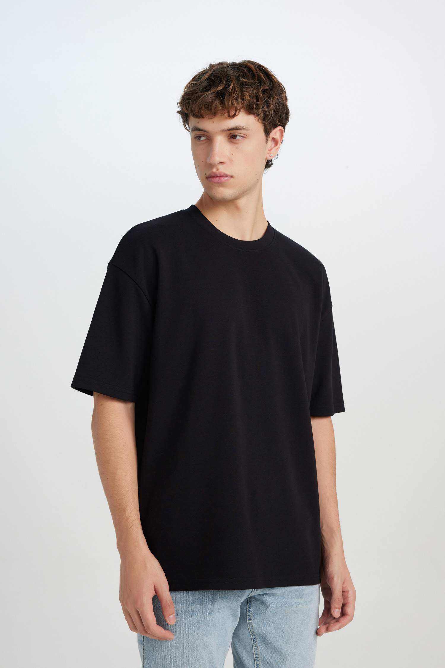 Oversize Fit Crew Neck Basic Heavy Fabric T-Shirt