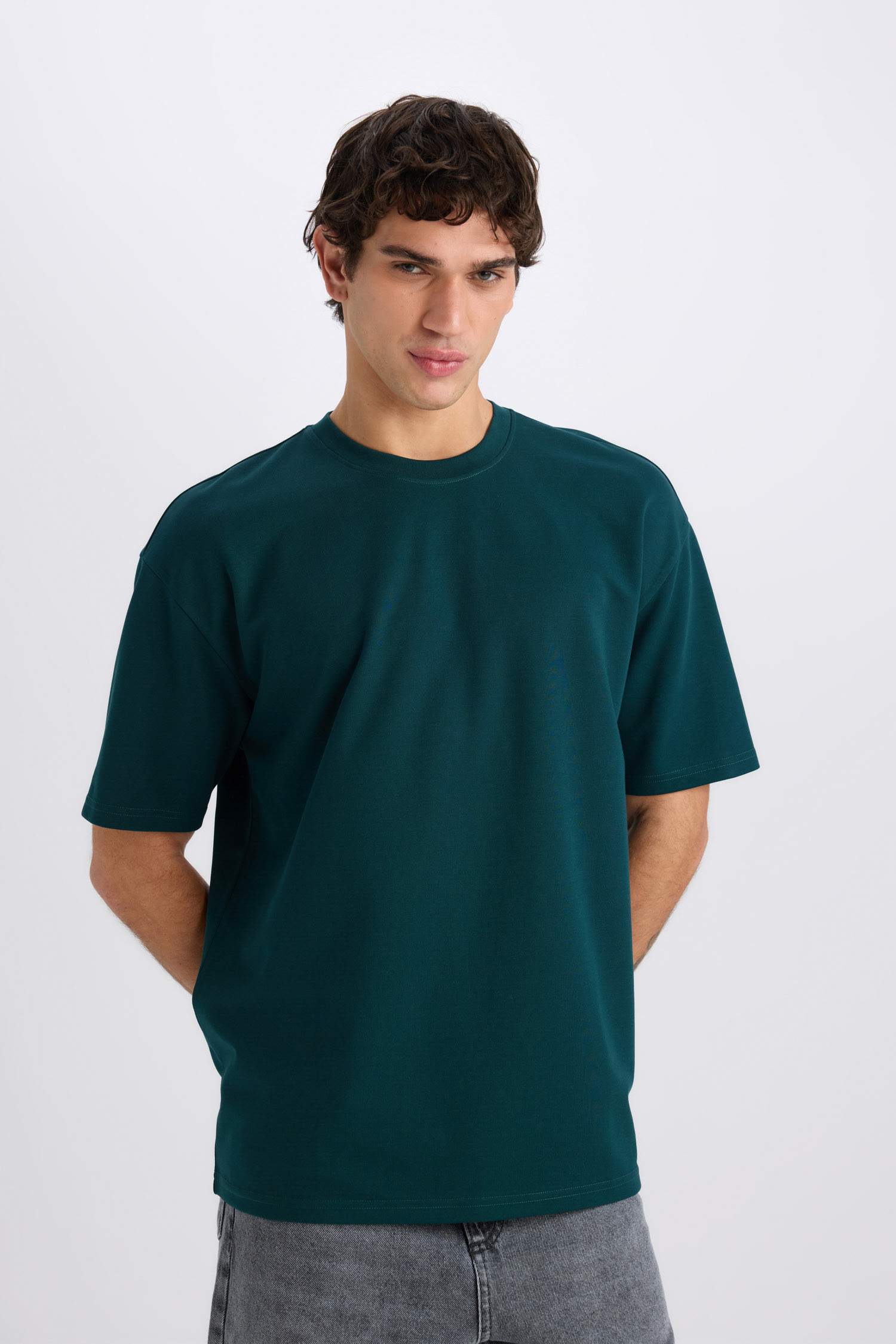 Oversize Fit Crew Neck Basic Heavy Fabric T-Shirt