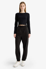 Cool Jogger Sweatpants with Printed Elastic Waist and Pockets