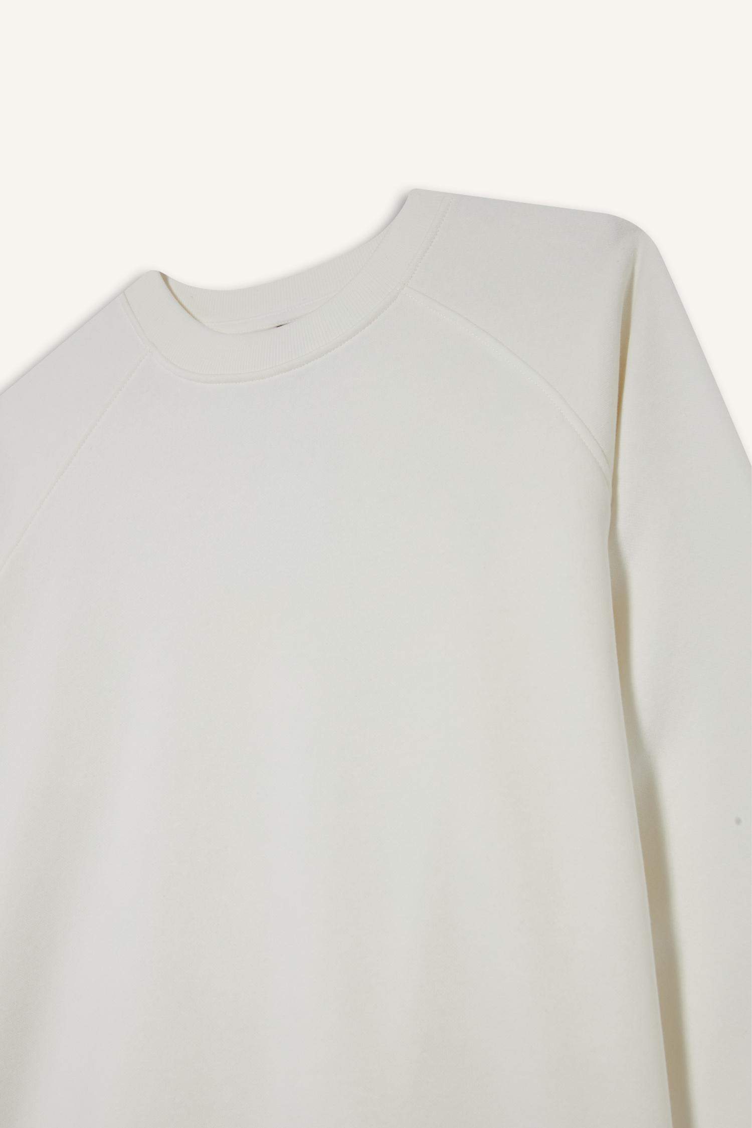 Oversized, loose fit, crew neck, basic, simple thick sweatshirt