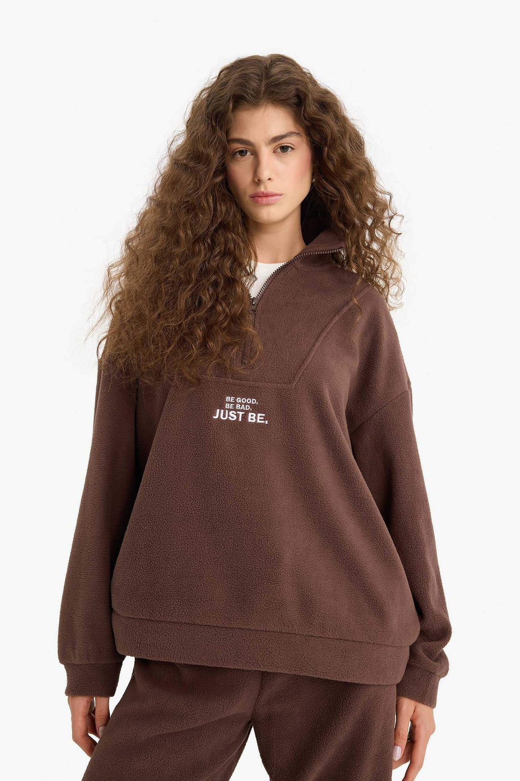 Oversize Wide Fit Stand Collar Zippered Printed Polar Fleece Sweatshirt