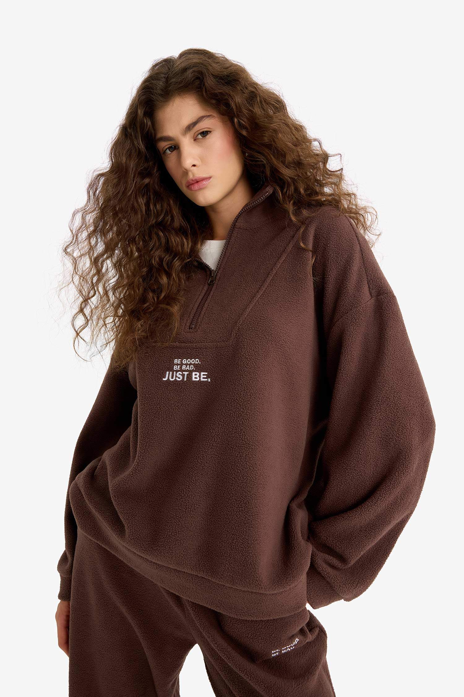 Oversize Wide Fit Stand Collar Zippered Printed Polar Fleece Sweatshirt