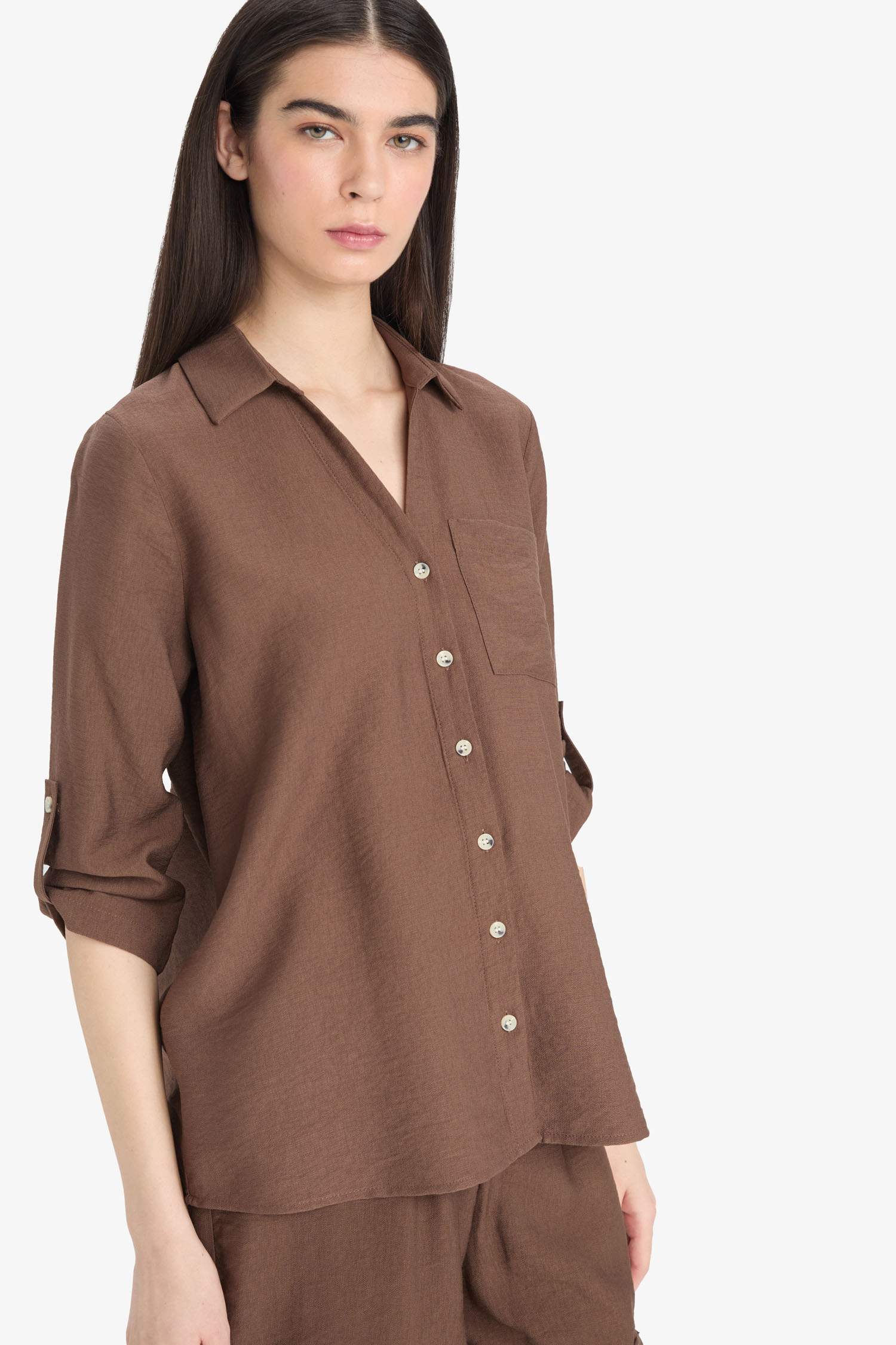 Regular fit, long sleeve shirt with shirt collar
