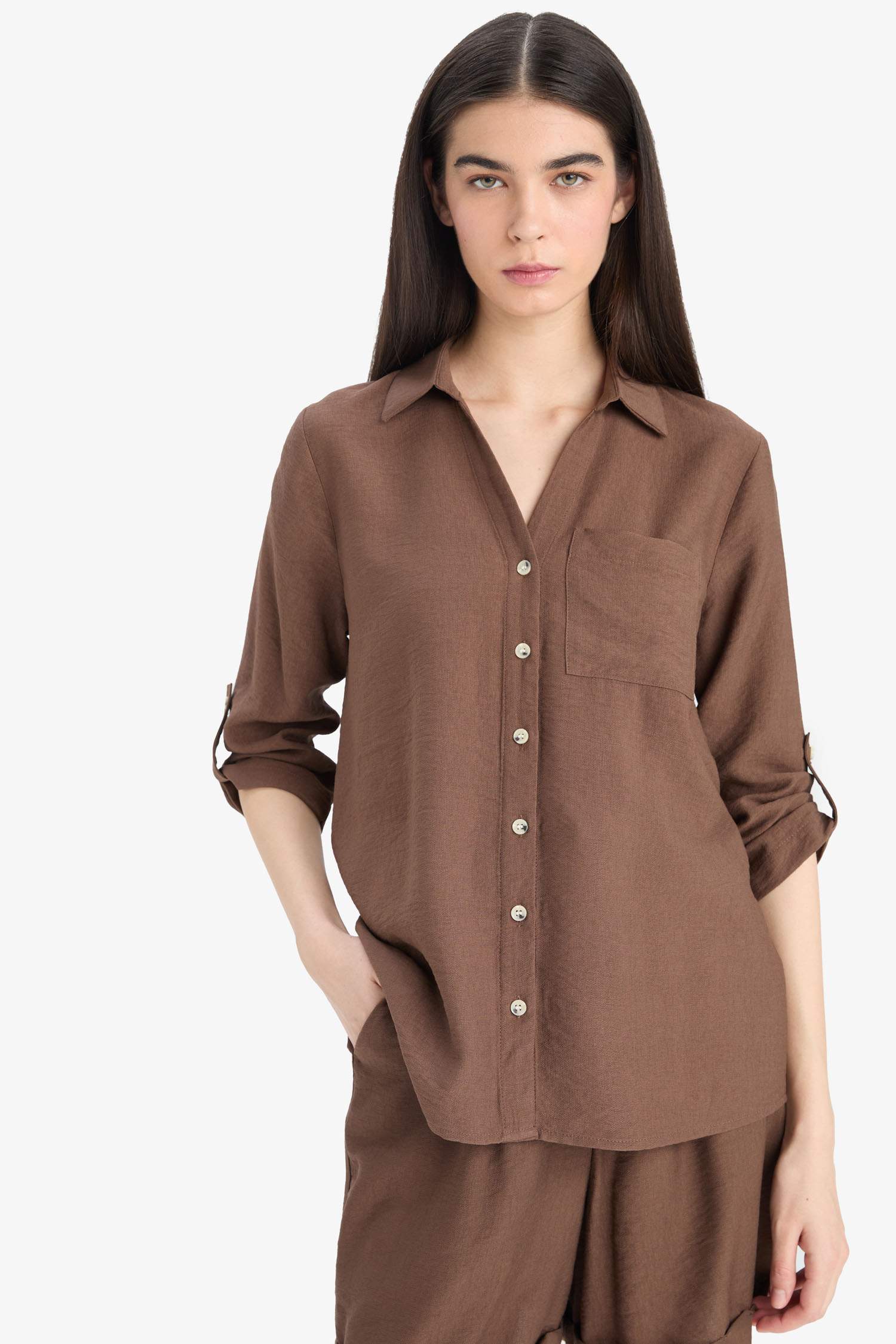 Regular fit, long sleeve shirt with shirt collar