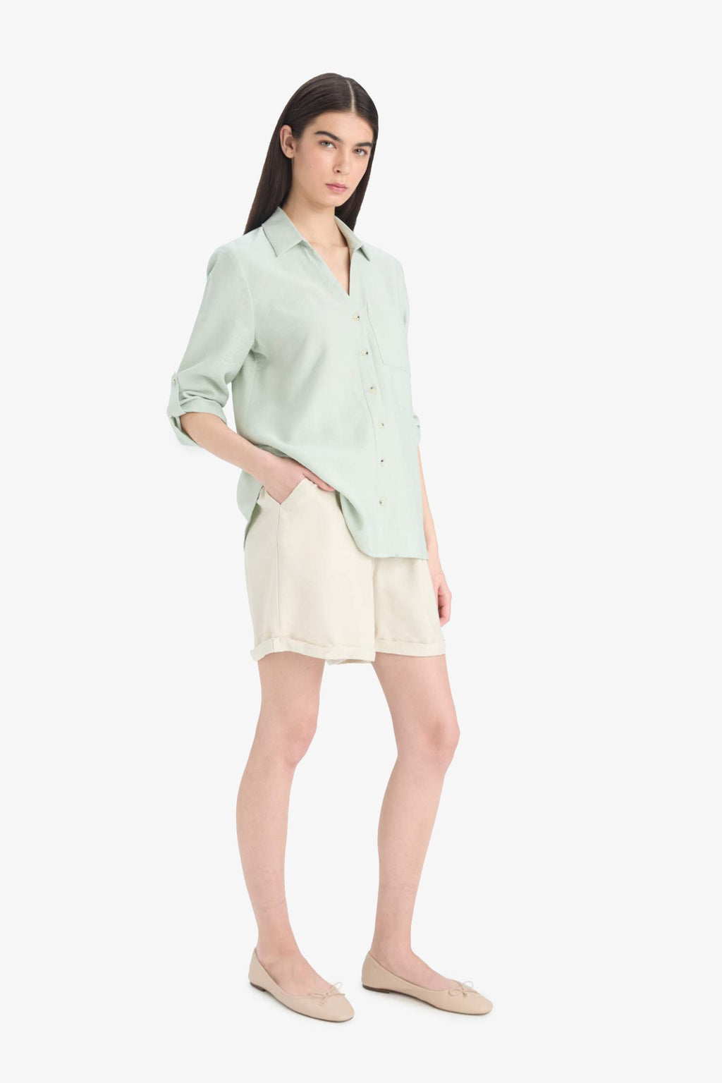 Regular fit, long sleeve shirt with shirt collar