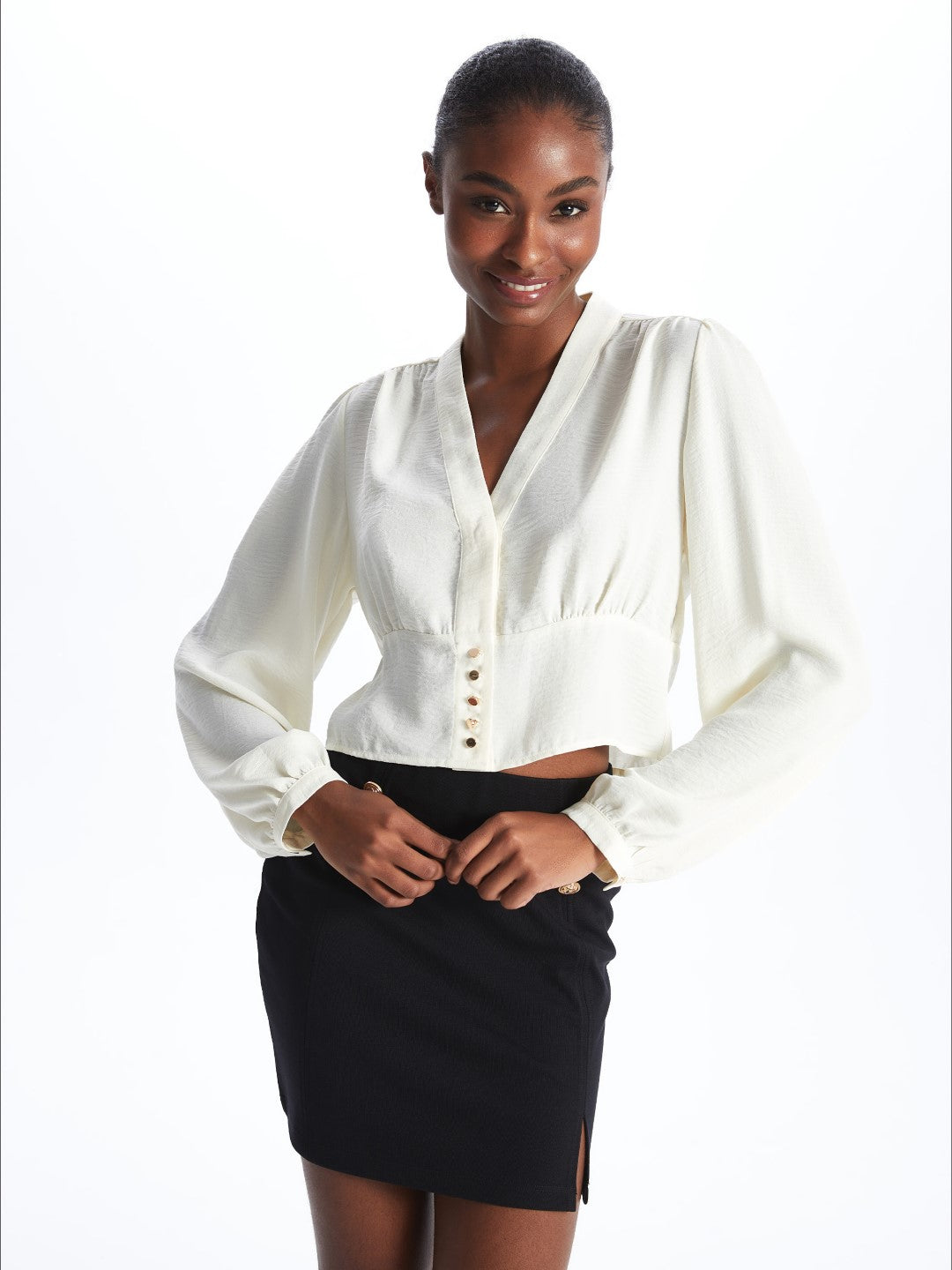 LCW Vision

Ecru V Neck Plain Long Sleeve Crop Women's Blouse