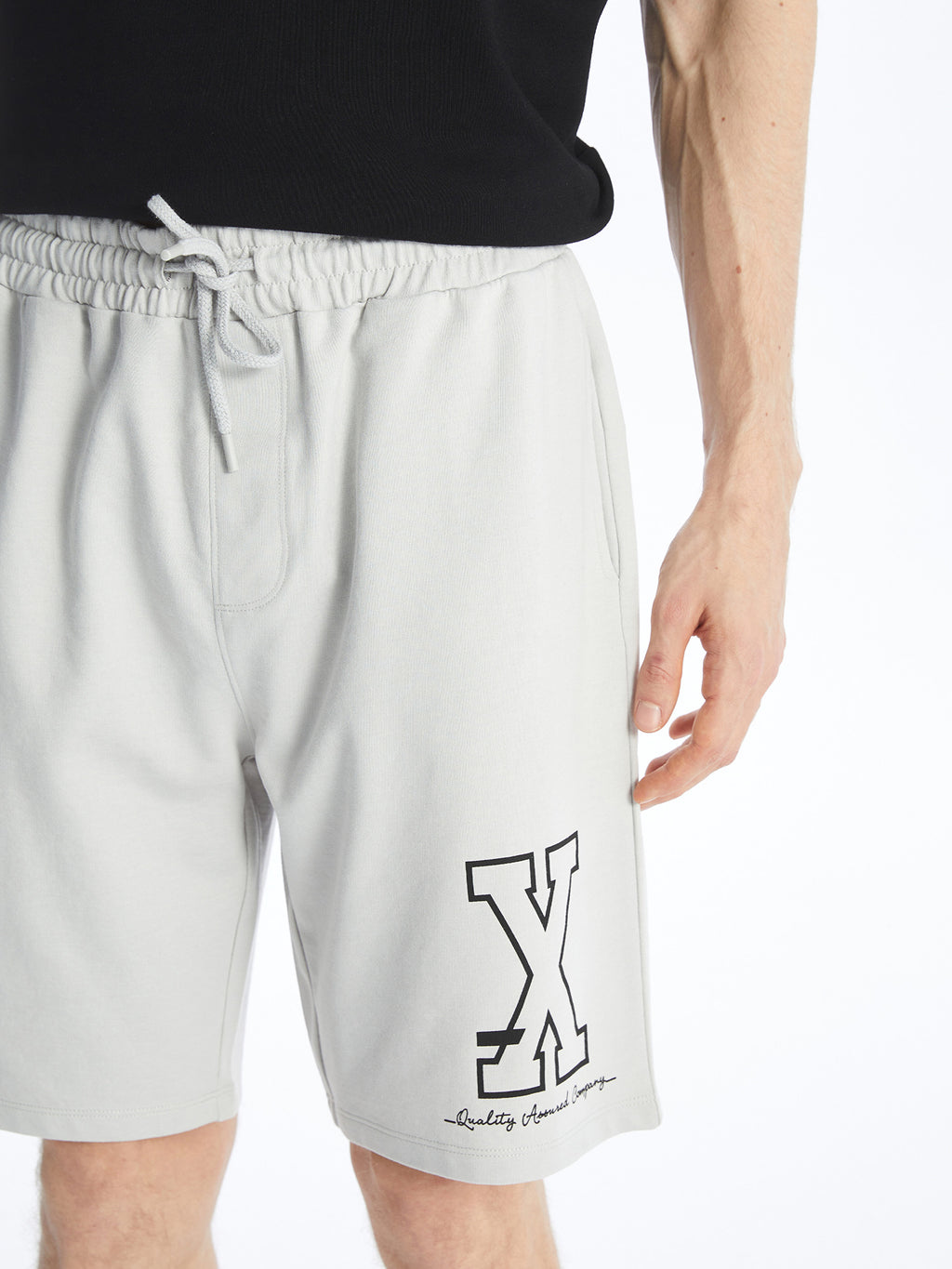 Standard Fit Men Bermuda Shorts