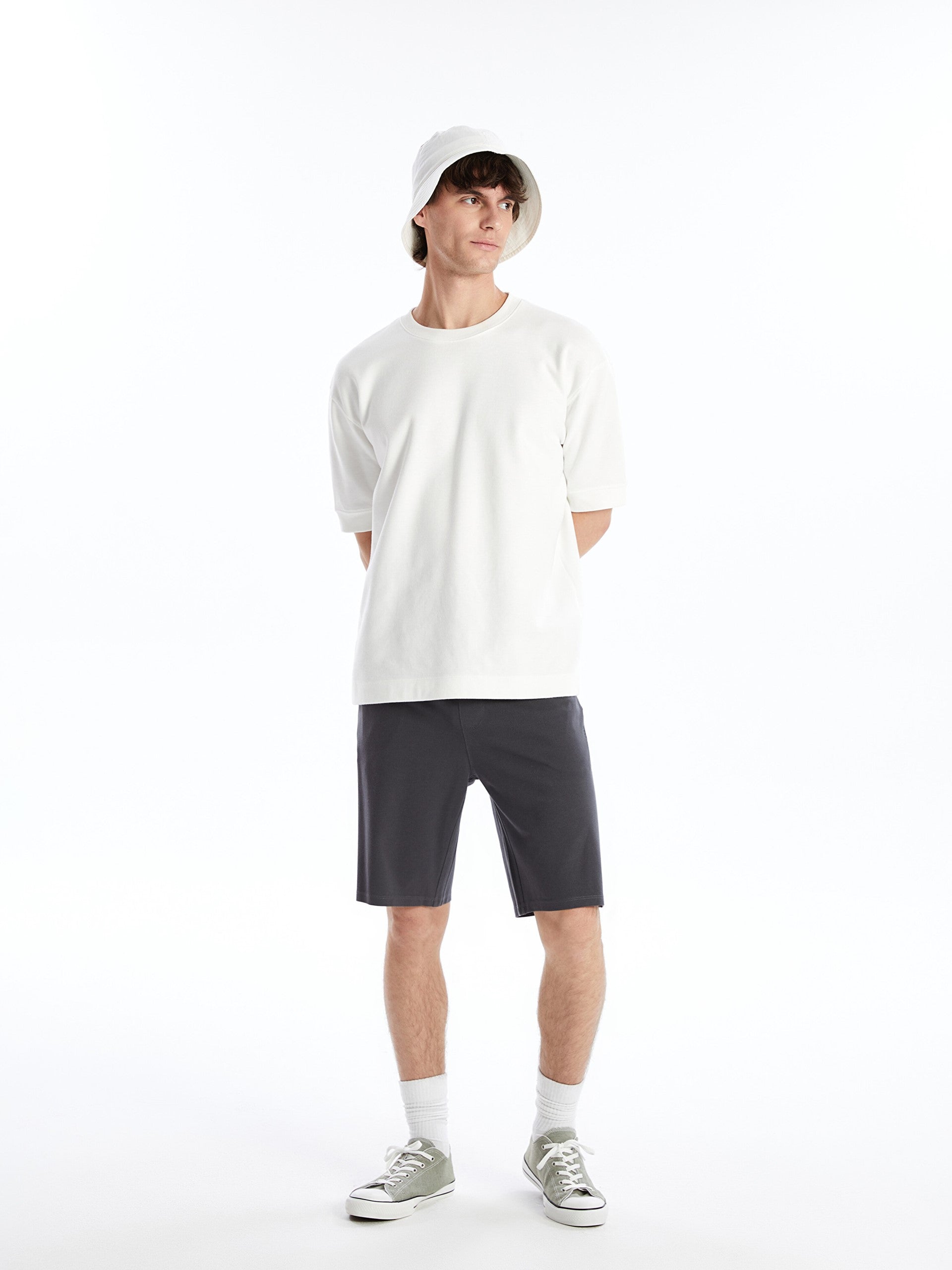 Slim Fit Men Bermuda Shorts