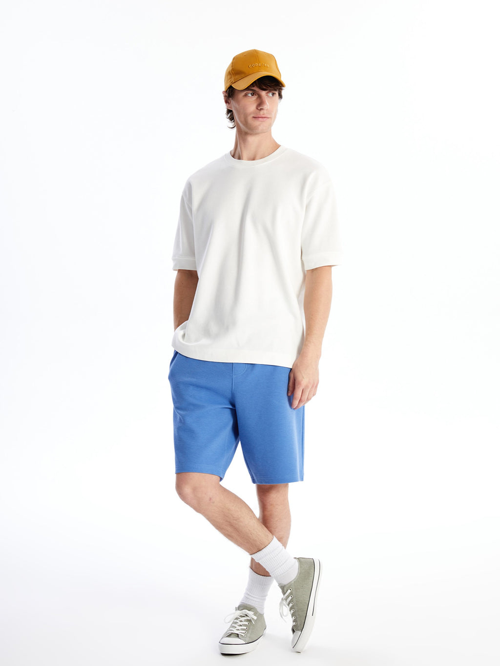 Standard Fit Men Bermuda Shorts