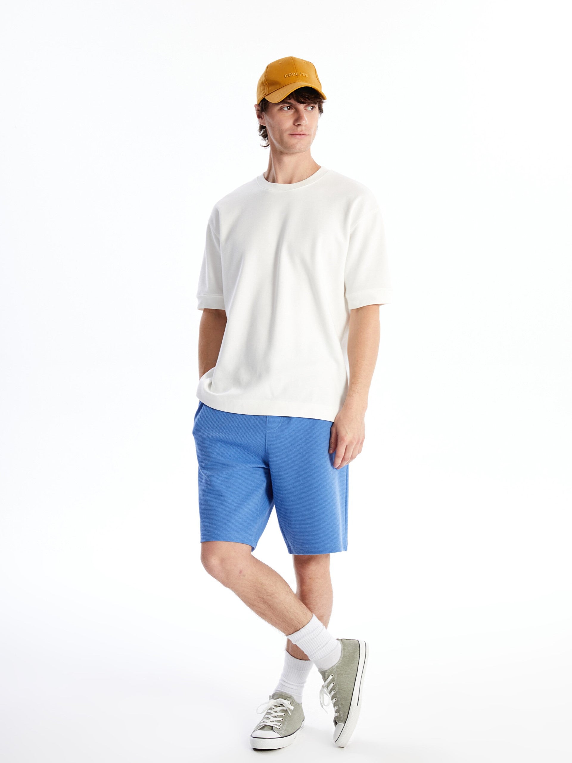 Standard Fit Men Bermuda Shorts