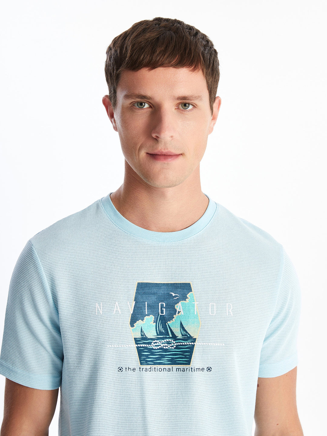 Crew Neck Short Sleeve Printed Men T-Shirt