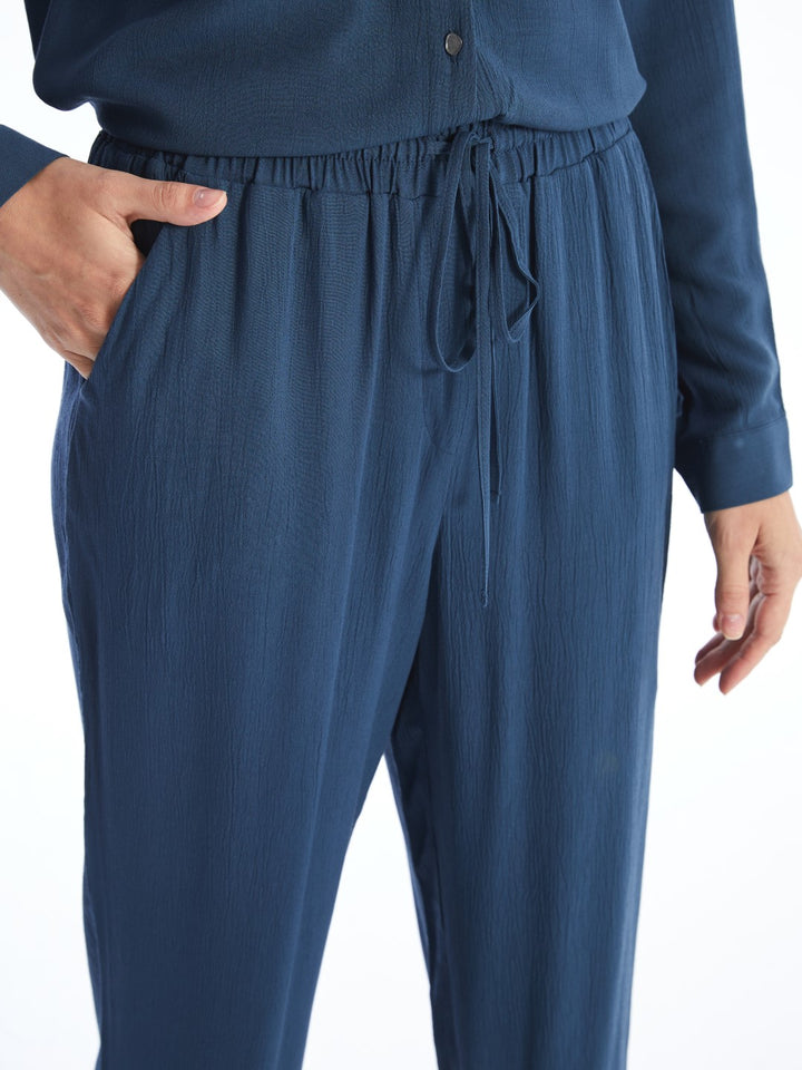 LCW Grace

Indigo Women's Elastic Waist Plain Trousers