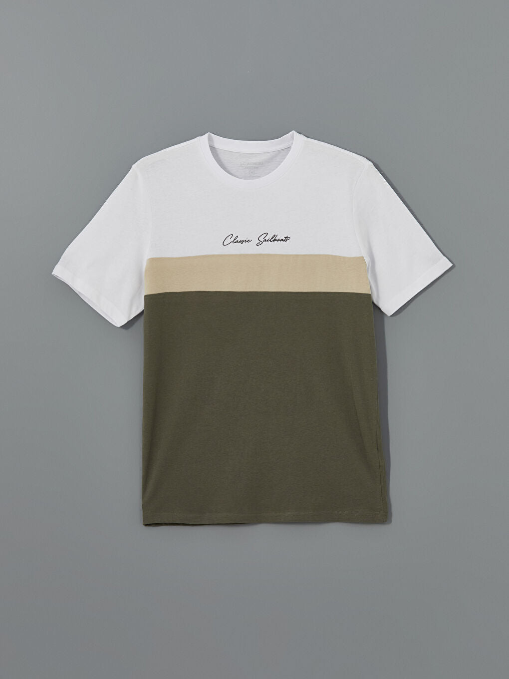 LCWAIKIKI Classic White Crew Neck Short Sleeve Color Block Men T-Shirt