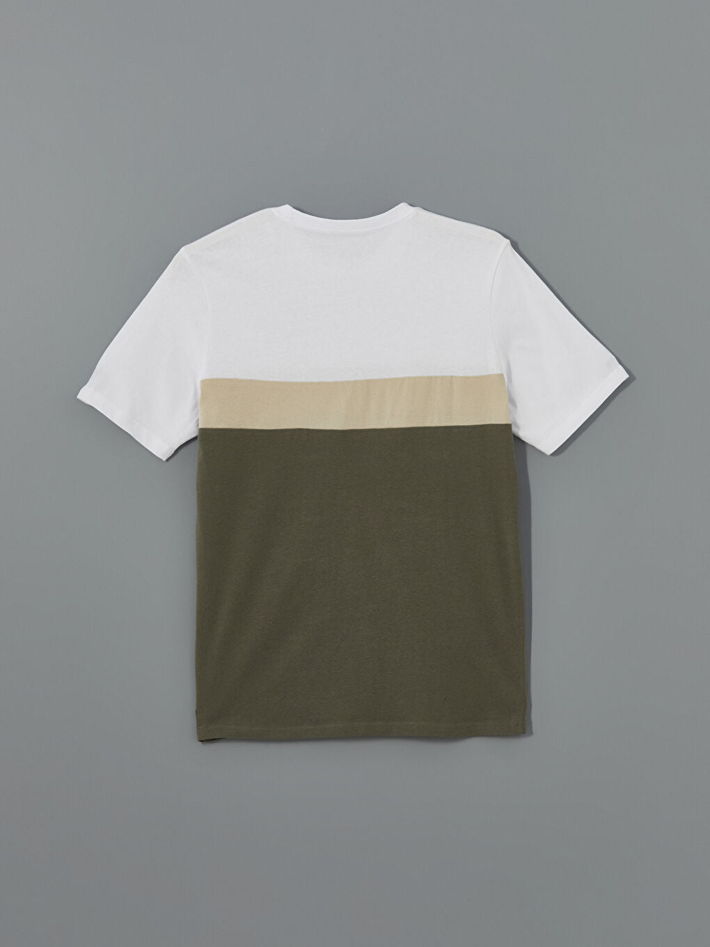 LCWAIKIKI Classic White Crew Neck Short Sleeve Color Block Men T-Shirt